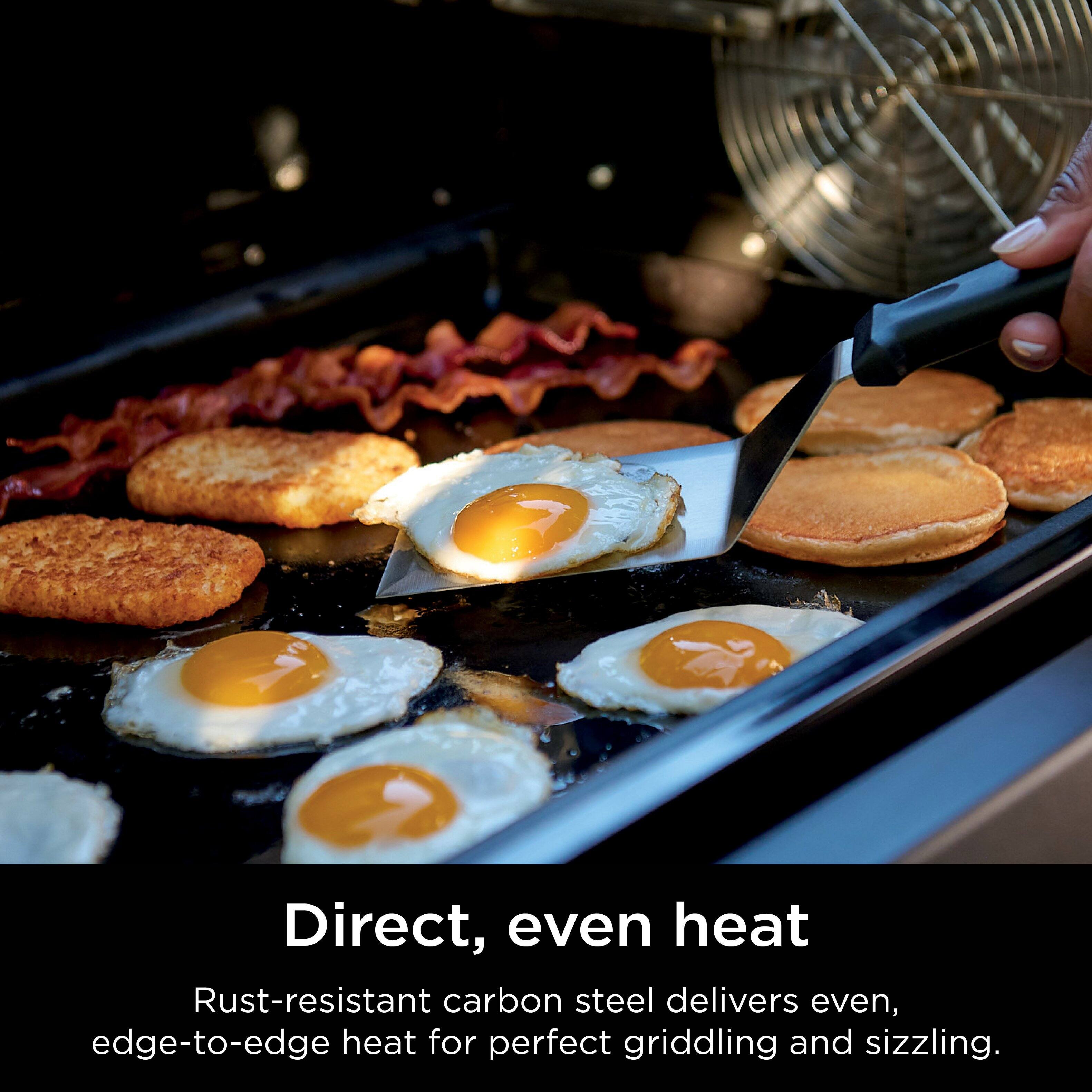 Direct, even heat: Rust-resistant carbon steel delivers even, edge-to-edge heat for perfect griddling and sizzling.