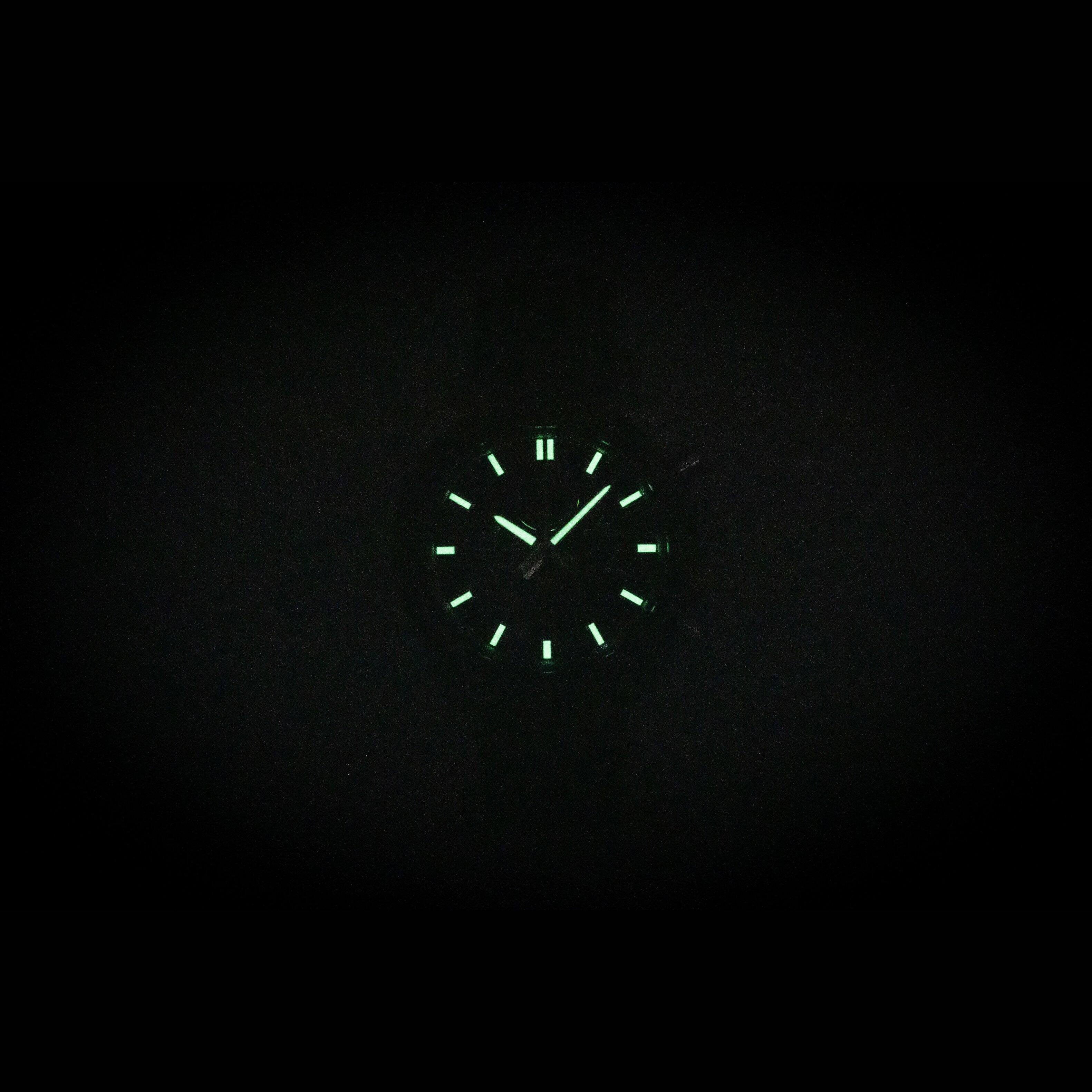 Angle. Casio - Edifice Analog Chronograph Leather Strap Black Dial Quartz EFR-574BL-1AV 100M Men's Watch - Black.