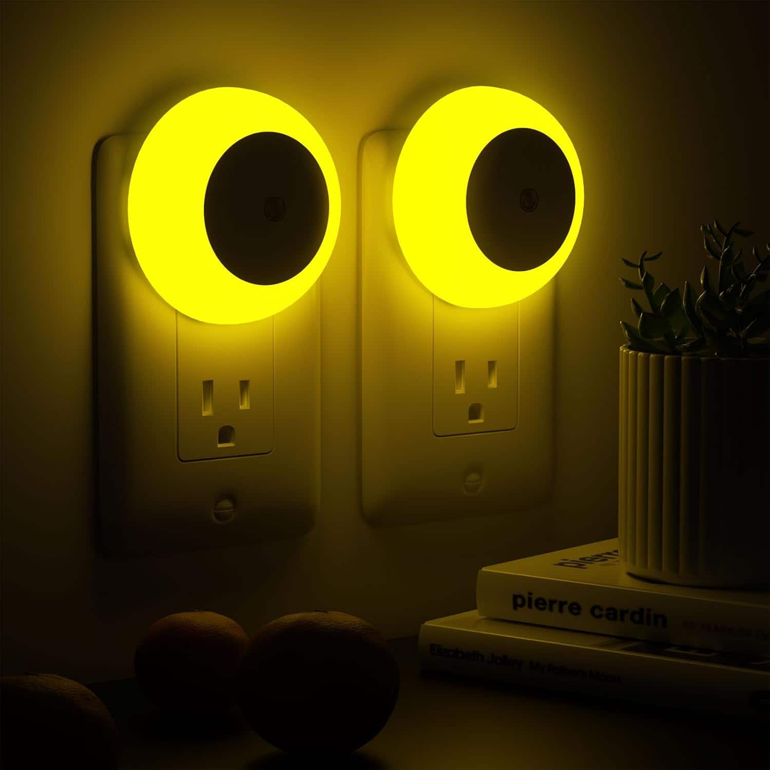 FINEAK - Night Lights Plug into Wall, Dusk to Dawn Sensor (2 Pack) - Amber