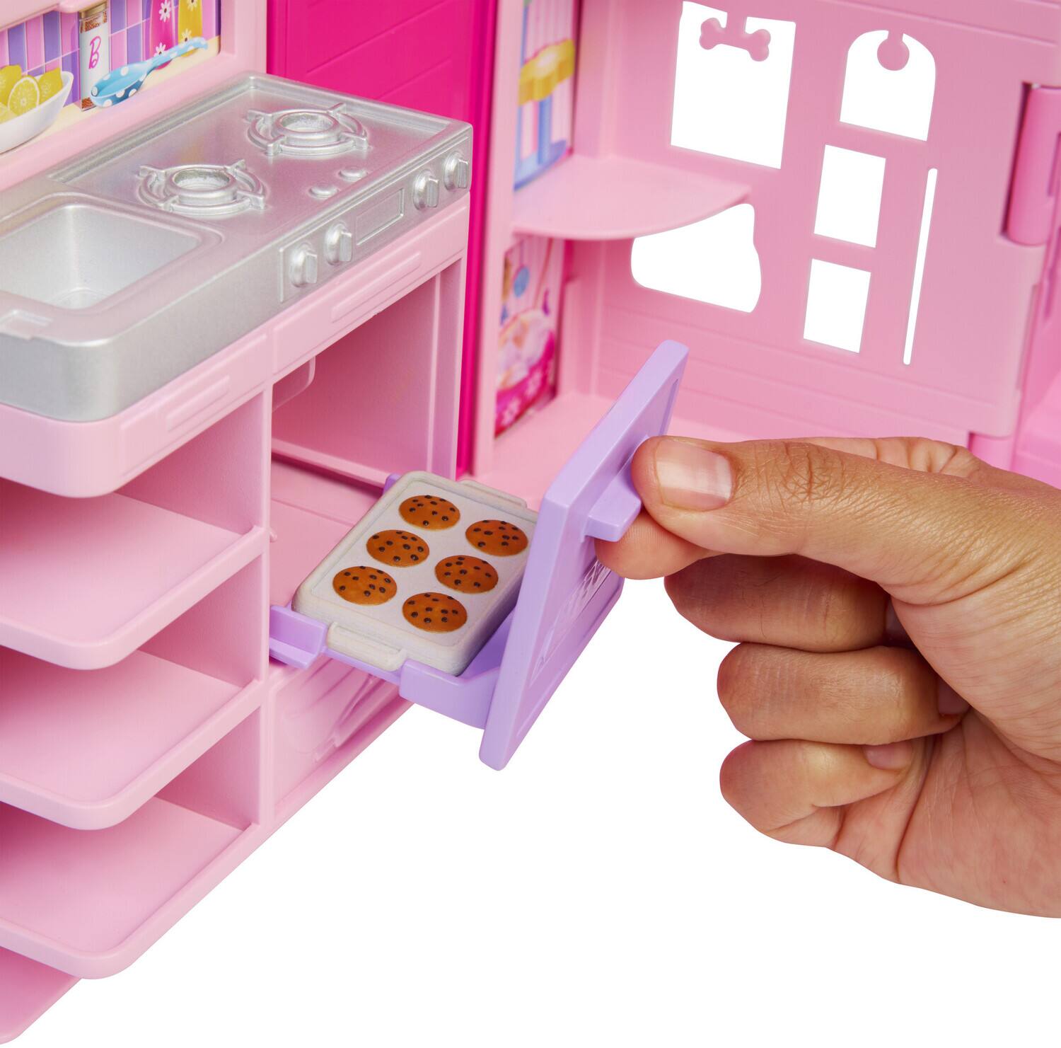 Alt View 4. Mattel - Barbie Weekend Escape House Playset 2026   - COLLECTIBLES - Multicolor.