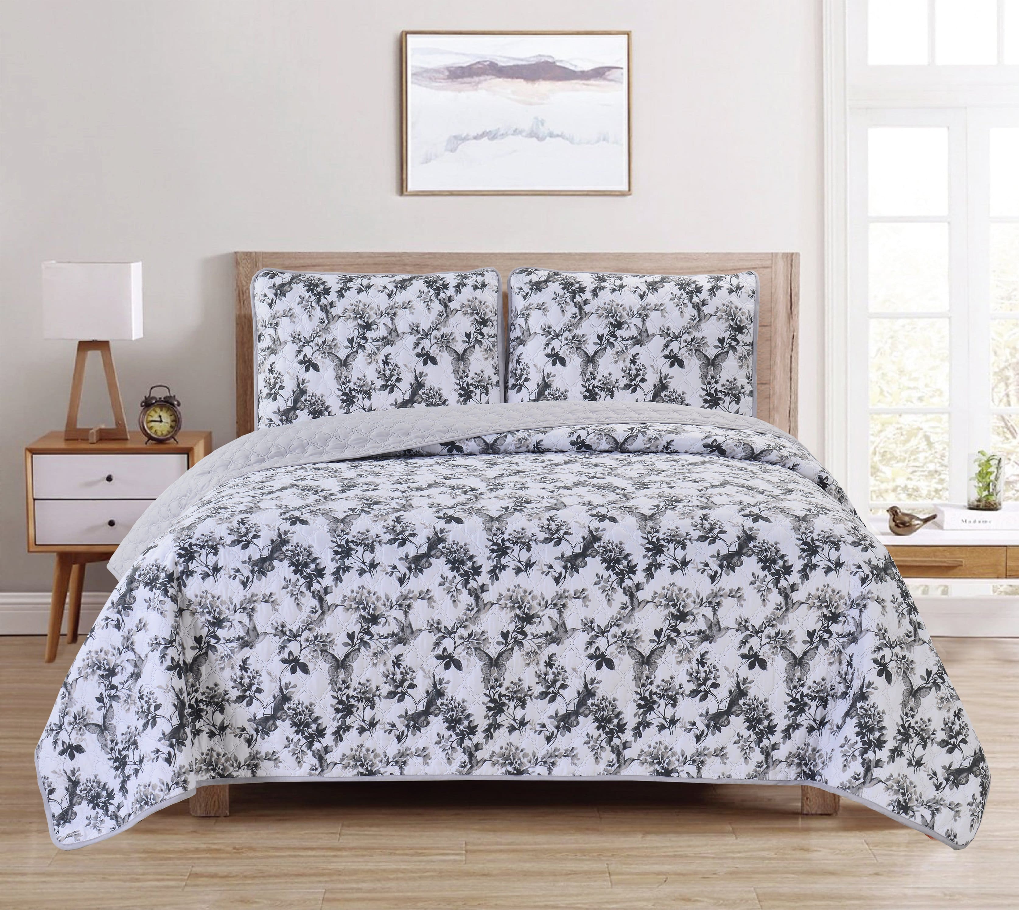 Dan River - Reversible Printed Quilt Set (3 Piece) - Silver Floral price history on PriceWatchPro