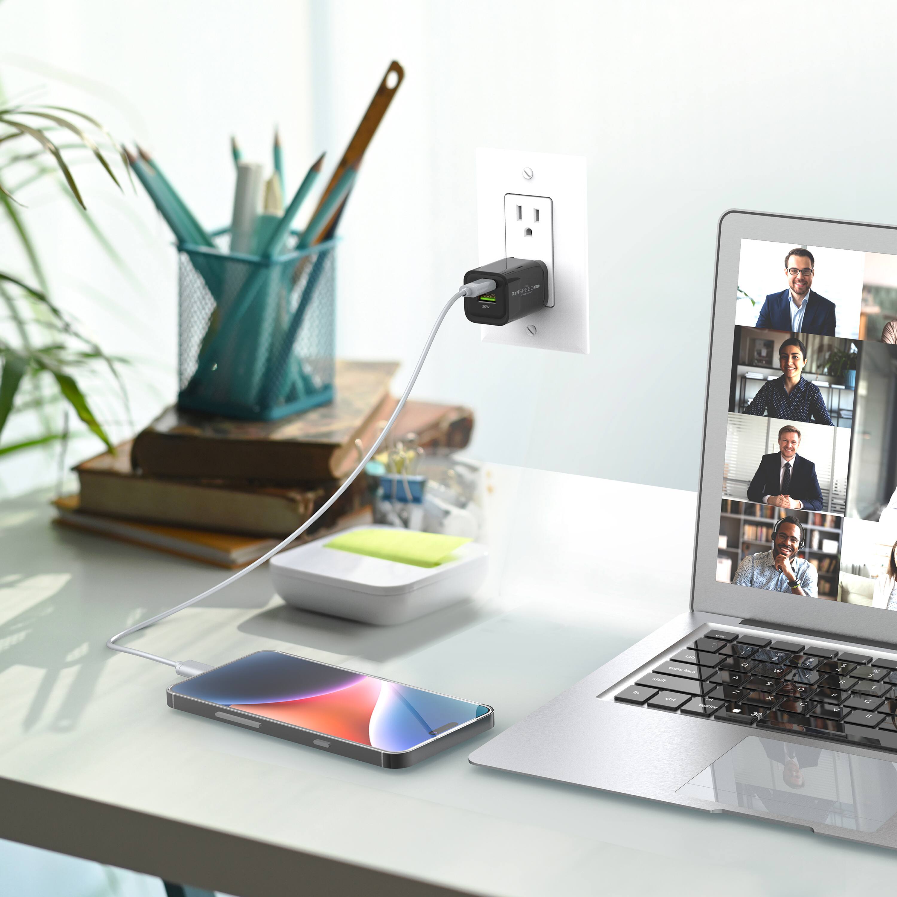 Angle. Digipower - Digipower GaN Speed 35W USB-C and USB-A Compact Charger - Black.