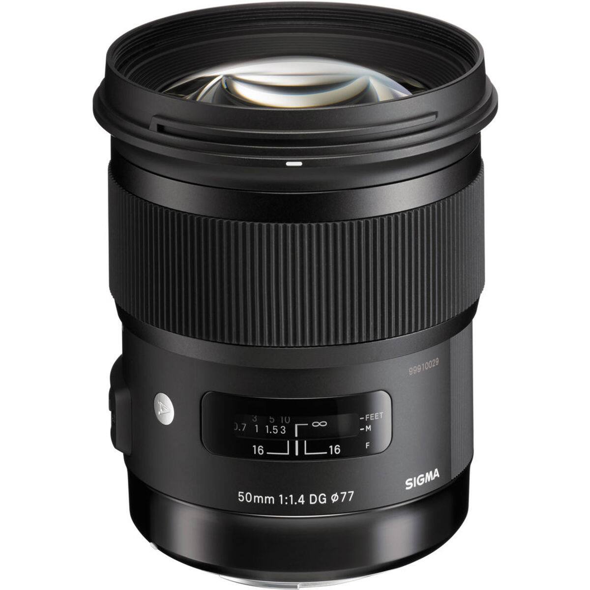 99910029 999  
5 TU 0.7 1 1.53  
8  
FEET -M  
F 16 16 50mm 1:1.4 DG 77  
SIGMA