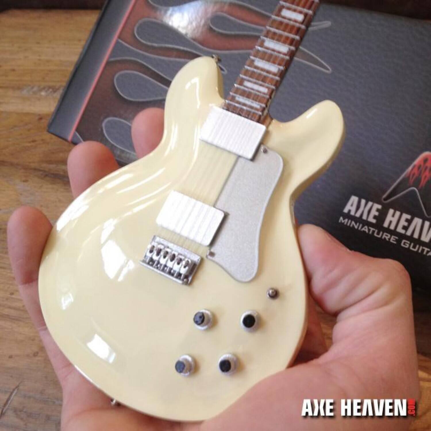 AXE HEAVEN  
MINIATURE GUITAR