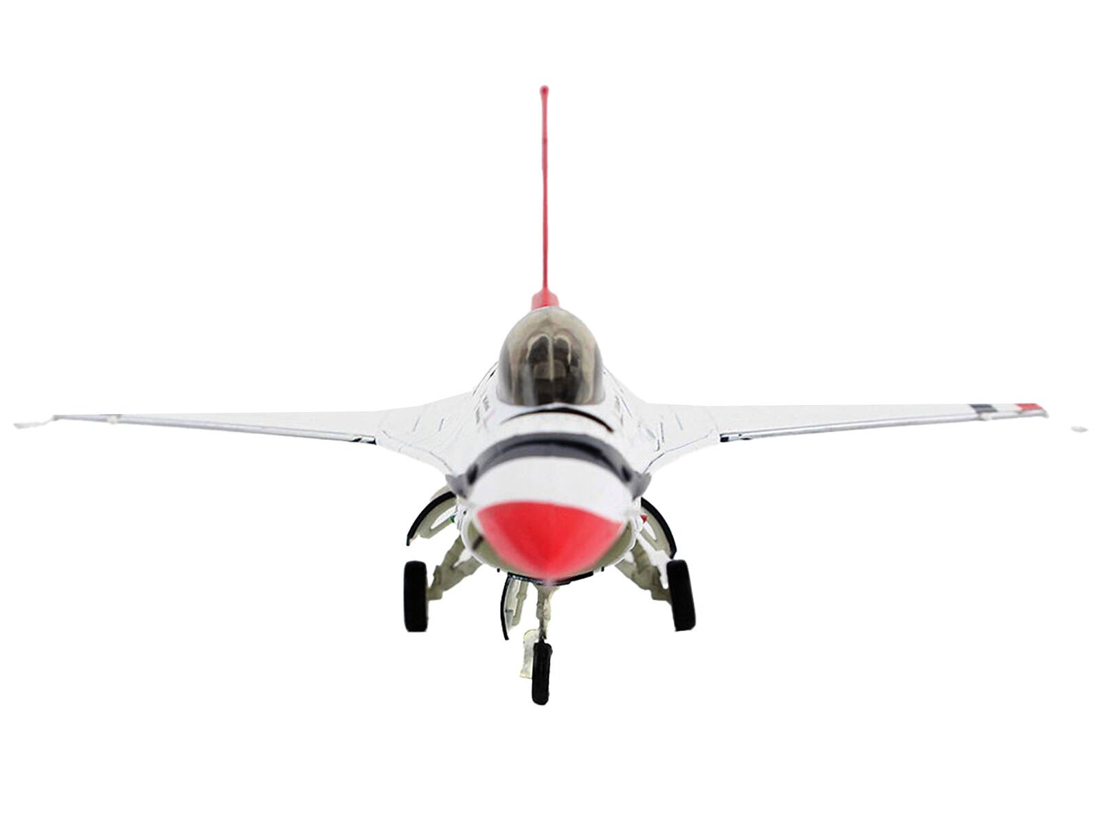 Angle. Hobby Master - Lockheed F-16C Fighting Falcon "Thunderbirds #1 Royal International Air Tattoo 2017" USAF 1/72 Diecast Hobby Master.