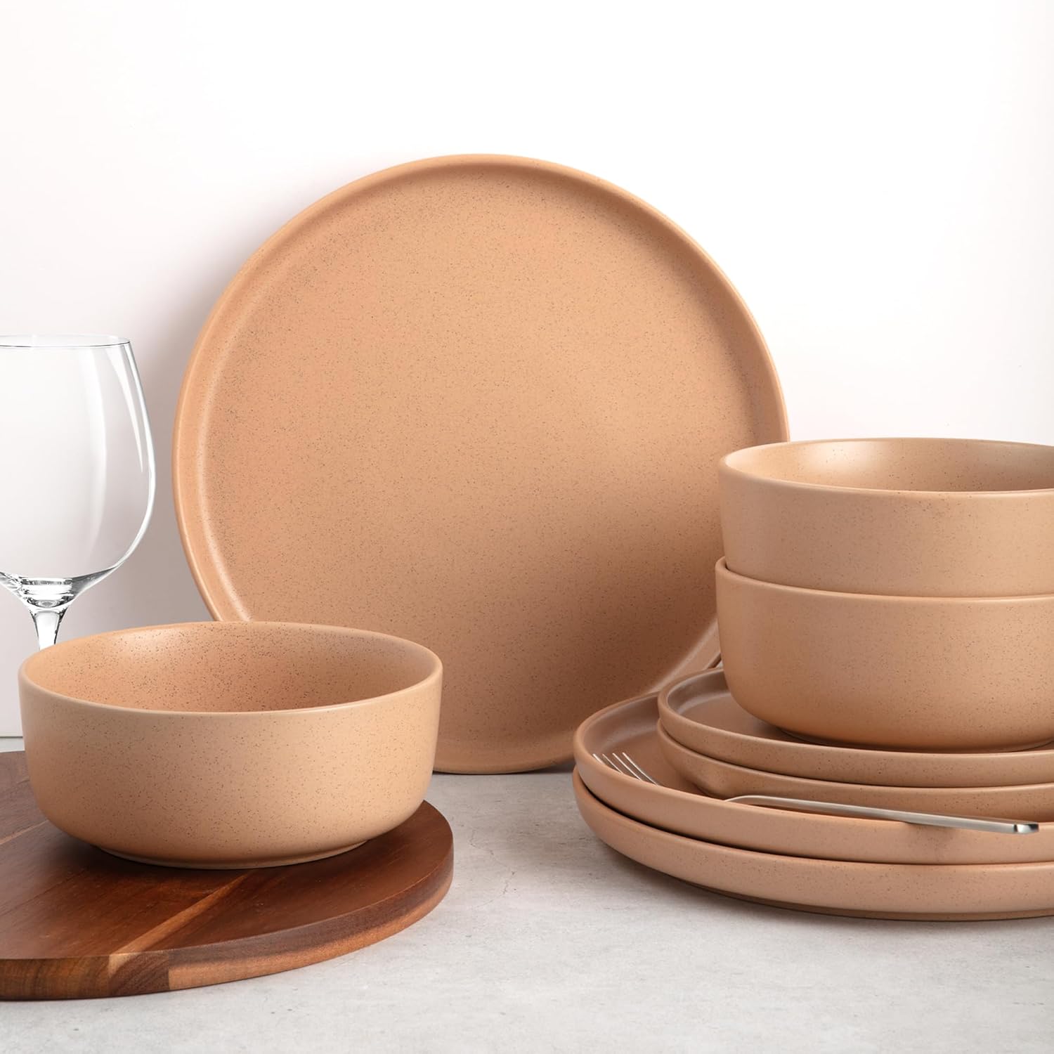 Angle. Zulay Kitchen - Zulay Kitchen Terra Stoneware Dinnerware Set, Artisanal Ceramic Plates and Bowls Set Crafted at 2300℉ - Service for 4 - Terracotta Clay.