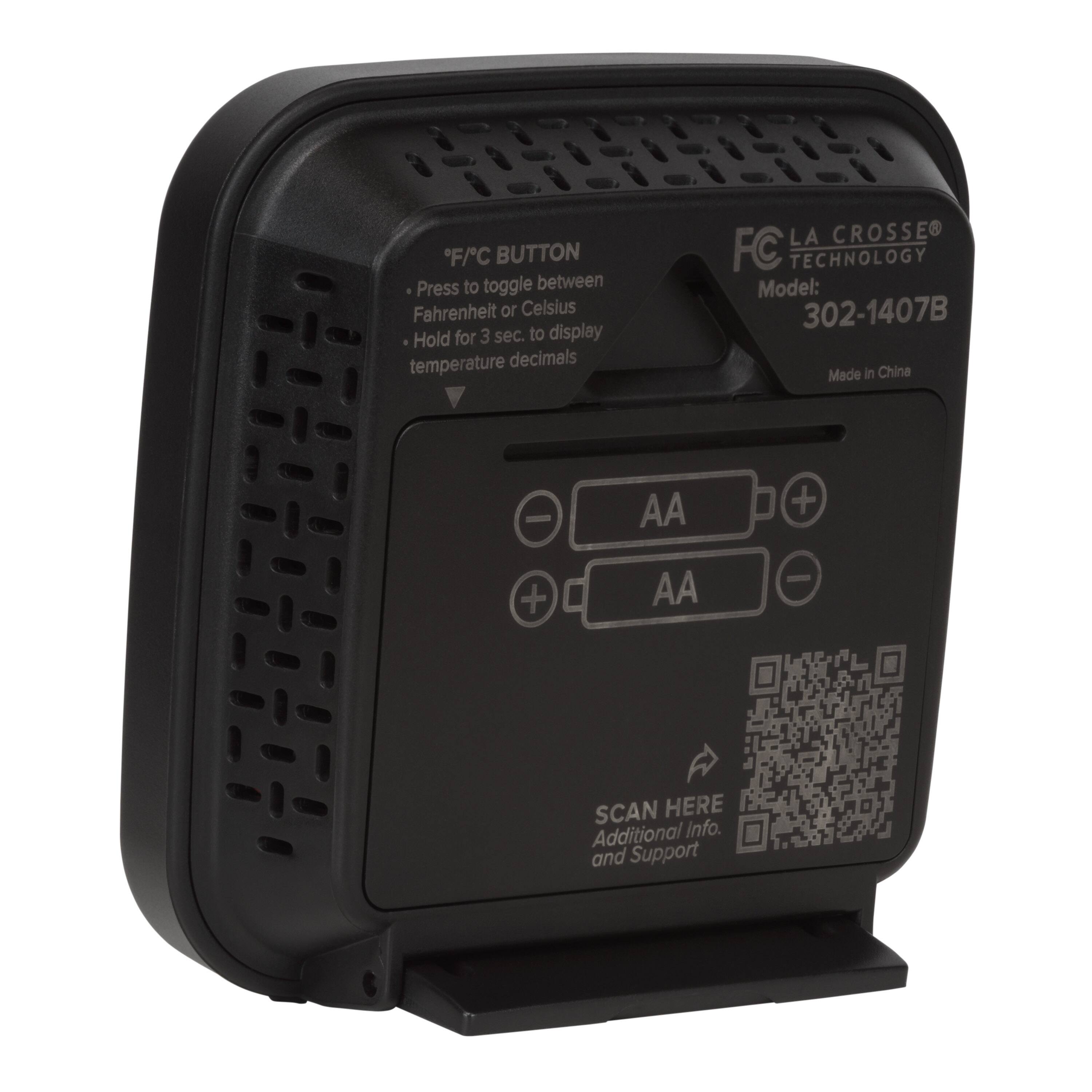 F/C BUTTON  
Press to toggle between Fahrenheit or Celsius  
Hold for 3 sec. to display temperature decimals  

LA CROSSE TECHNOLOGY  
Model: 302-1407B  
Made in China  

AA  
AA  

SCAN HERE  
Additional Info. and Support