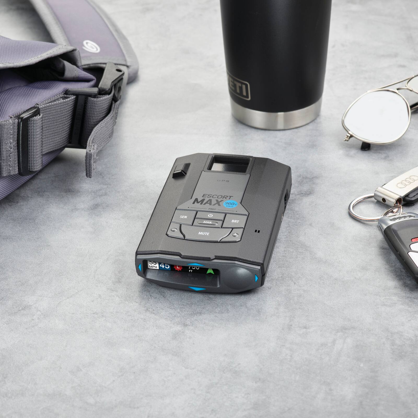 ETI ESCORT MAX ELEA  
- i G1O SEN D MnE BAT MUTE 2 DD T 45 - - .