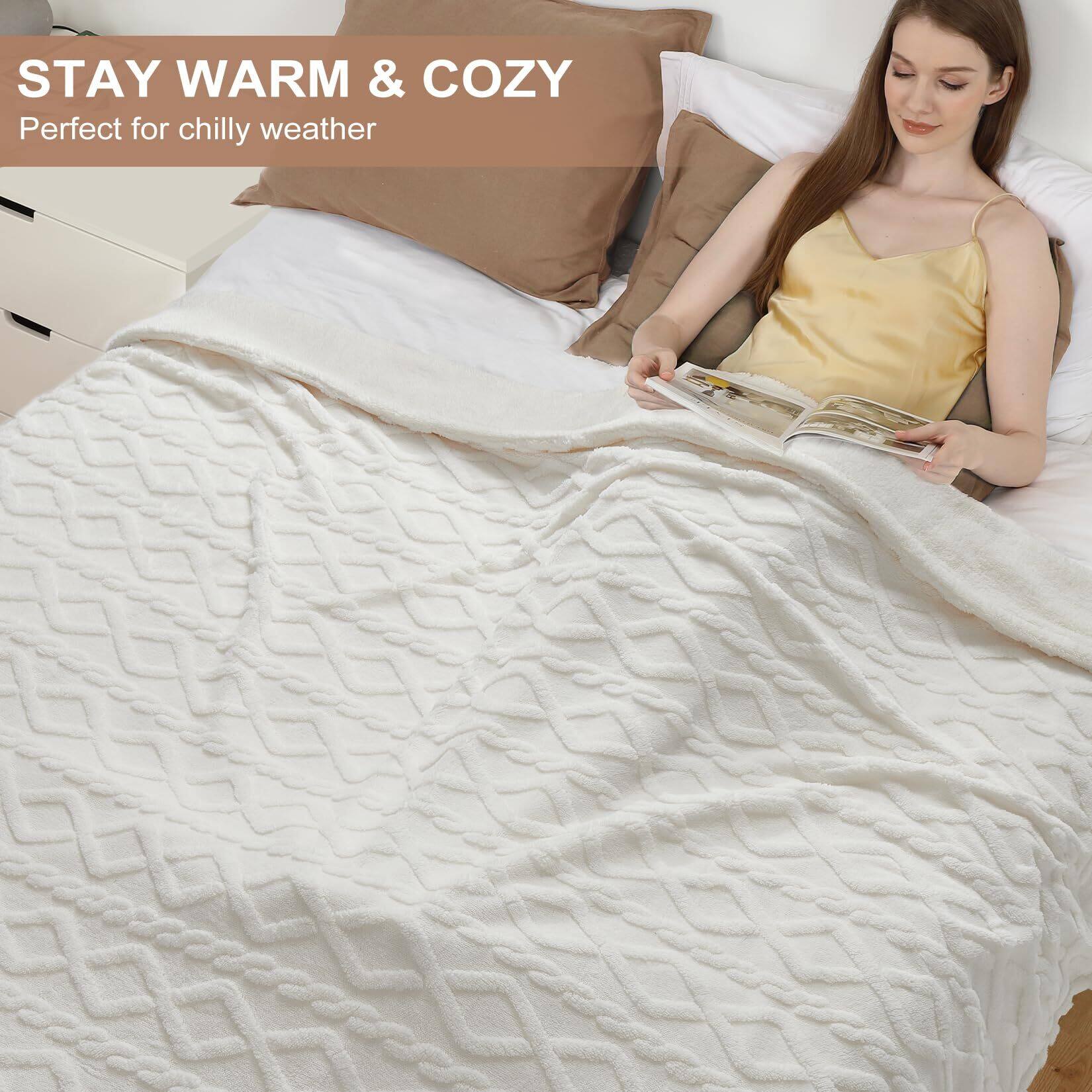 STAY WARM & COZY  
Perfect for chilly weather