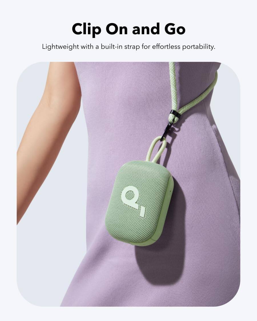 Clip On and Go

Lightweight with a built-in strap for effortless portability.