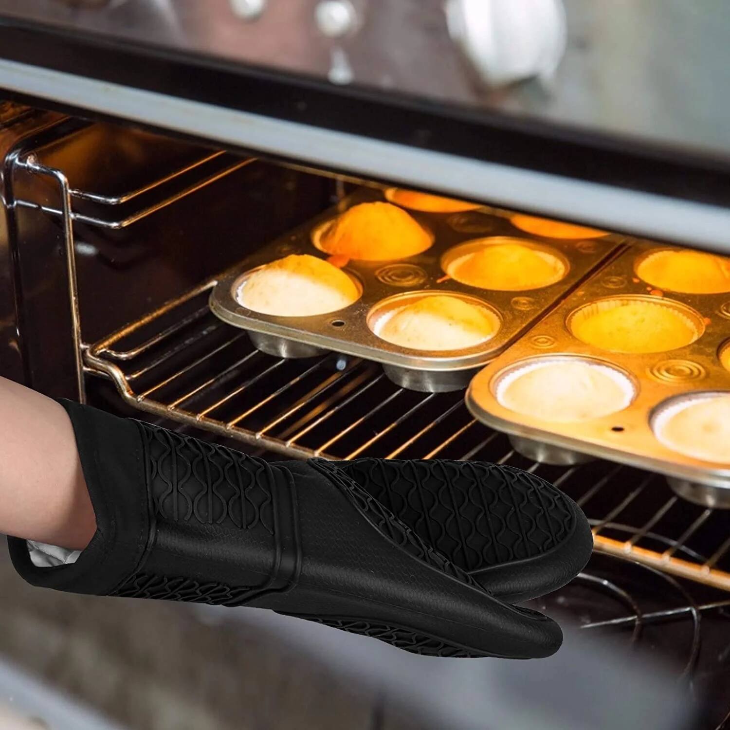 Back. MOVSSOU - Silicone Oven Mitts Heat Resistant Non-Slip Black - black.
