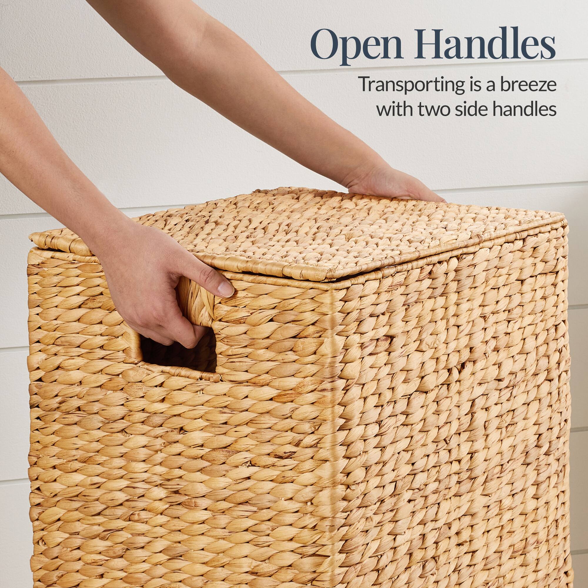 Open Handles  
Transporting is a breeze with two side handles