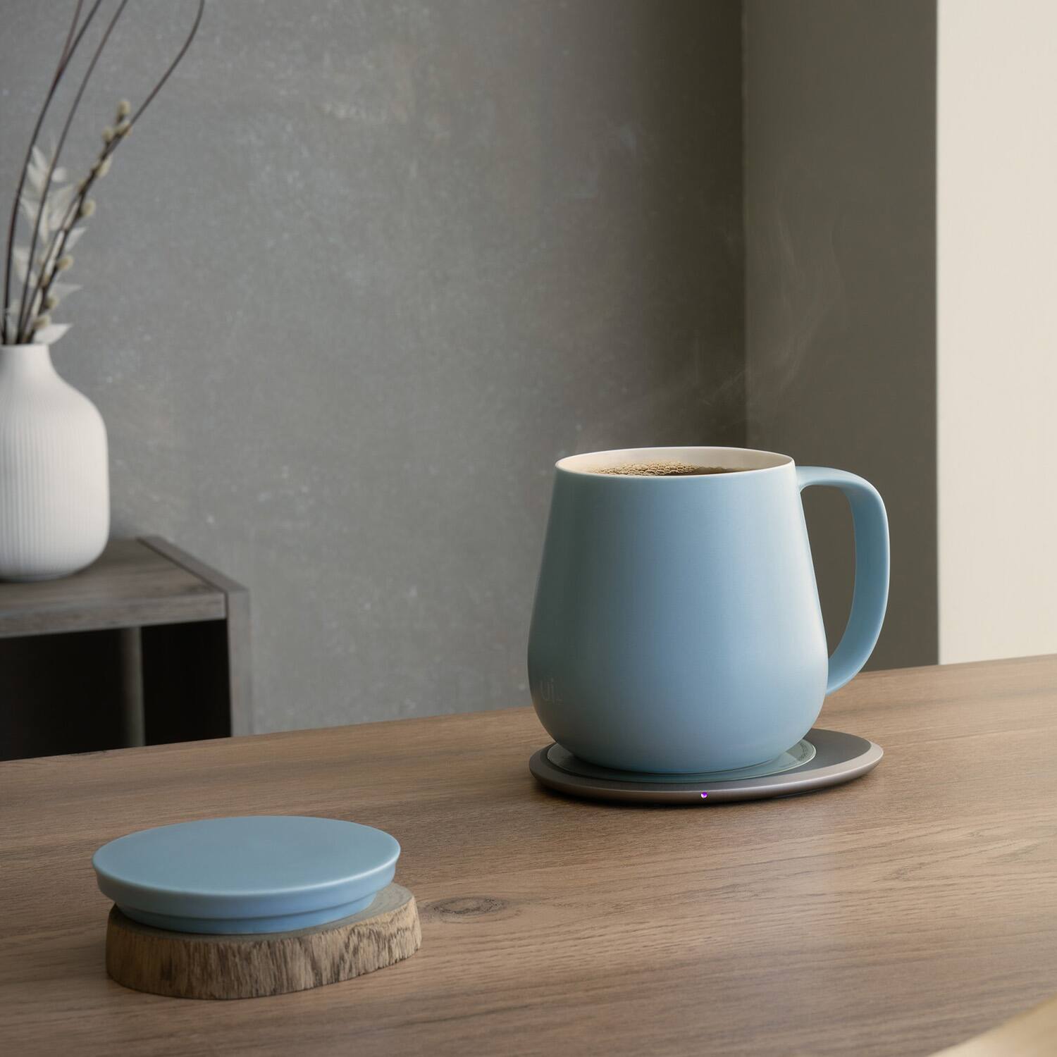 Left. OHOM - OHOM Ui Plus Set Self-Heating Mug Moonmist Blue - Soft Blue.