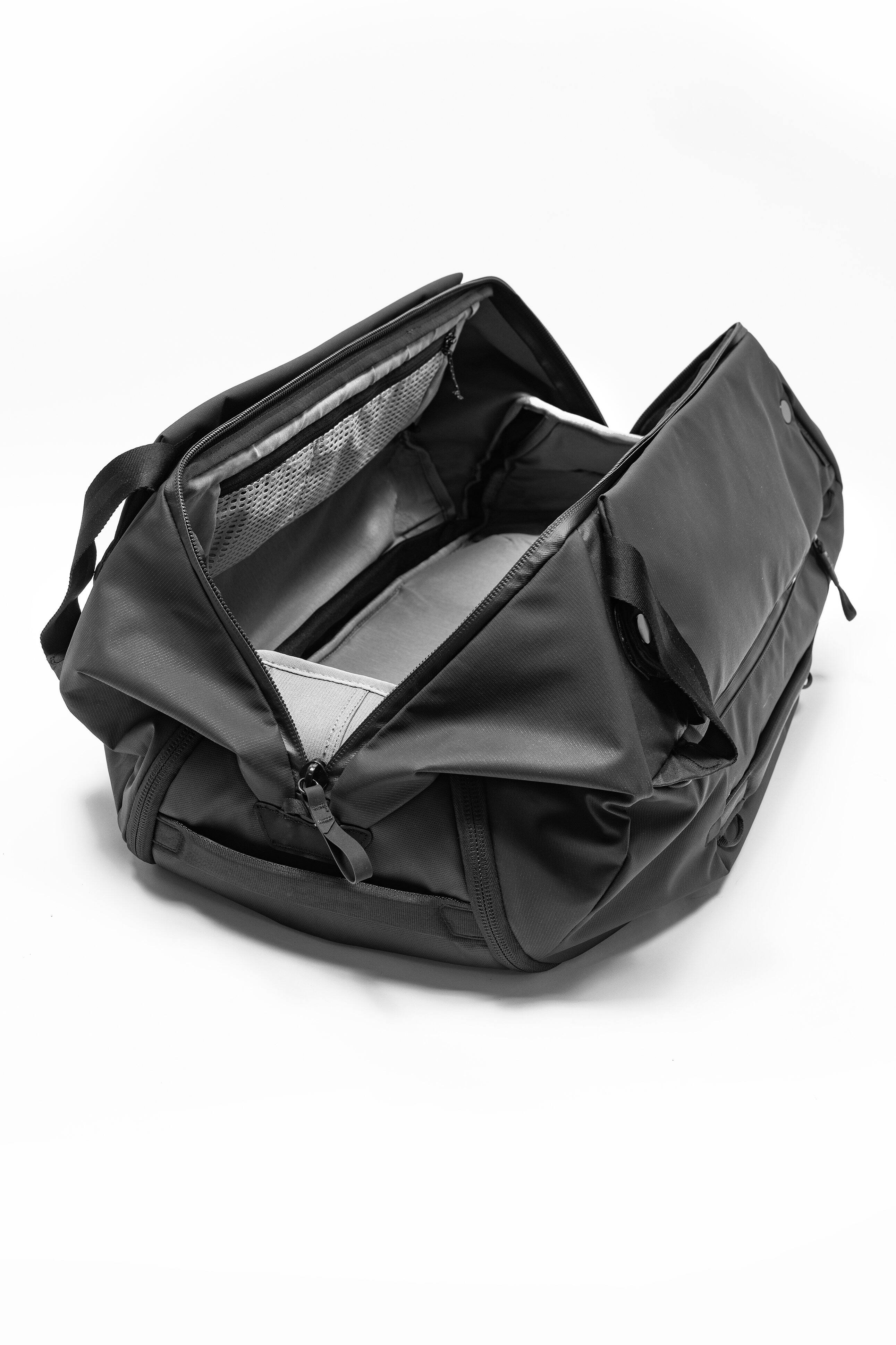 Alt View 13. Peak Design - Travel Duffelpack 65L - Black.