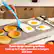 Extra-large cooking surface
Cook up to 12 eggs, pancakes or burgers and more