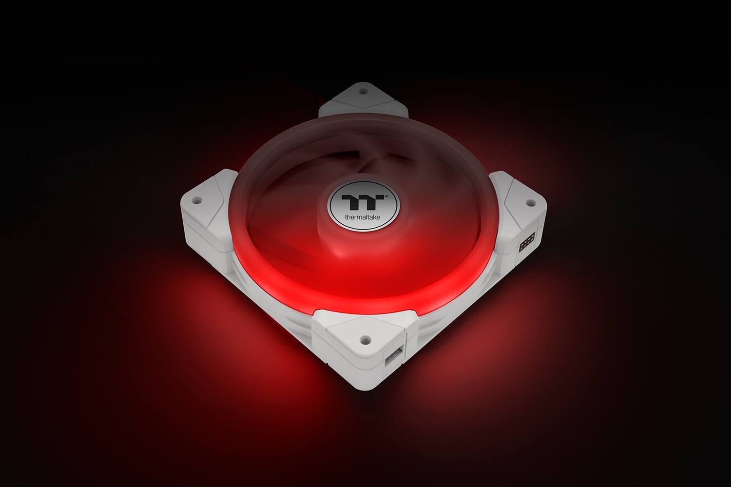 The text on the image reads "T thermaltake 5665."