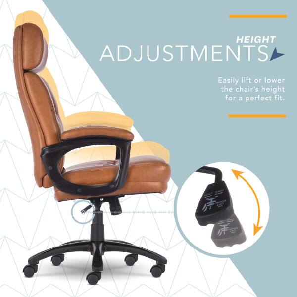 HEIGHT ADJUSTMENTS  
Easily lift or lower the chair's height for a perfect fit.