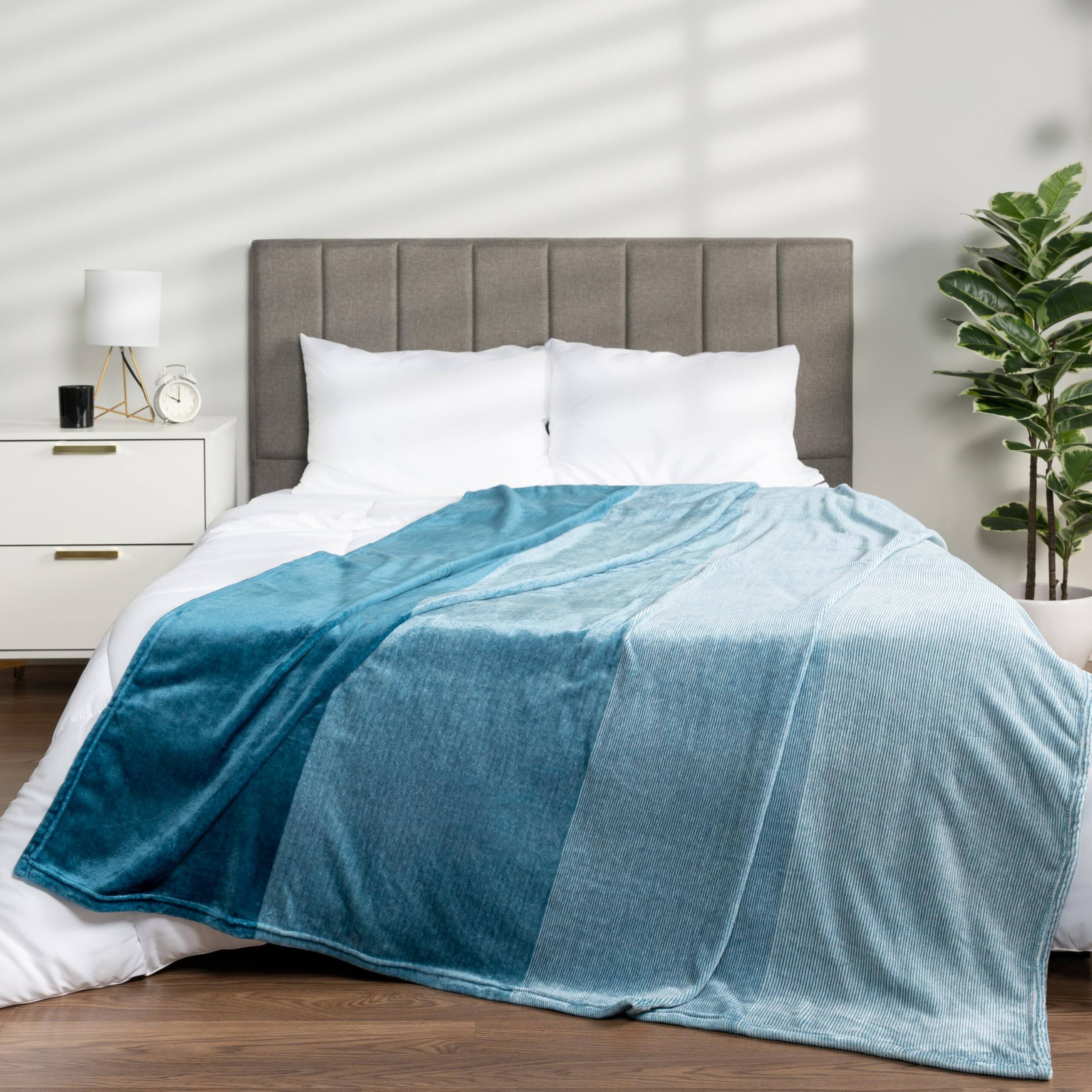 Gradient - Sea Blue 60 x 80 Inches - Twin