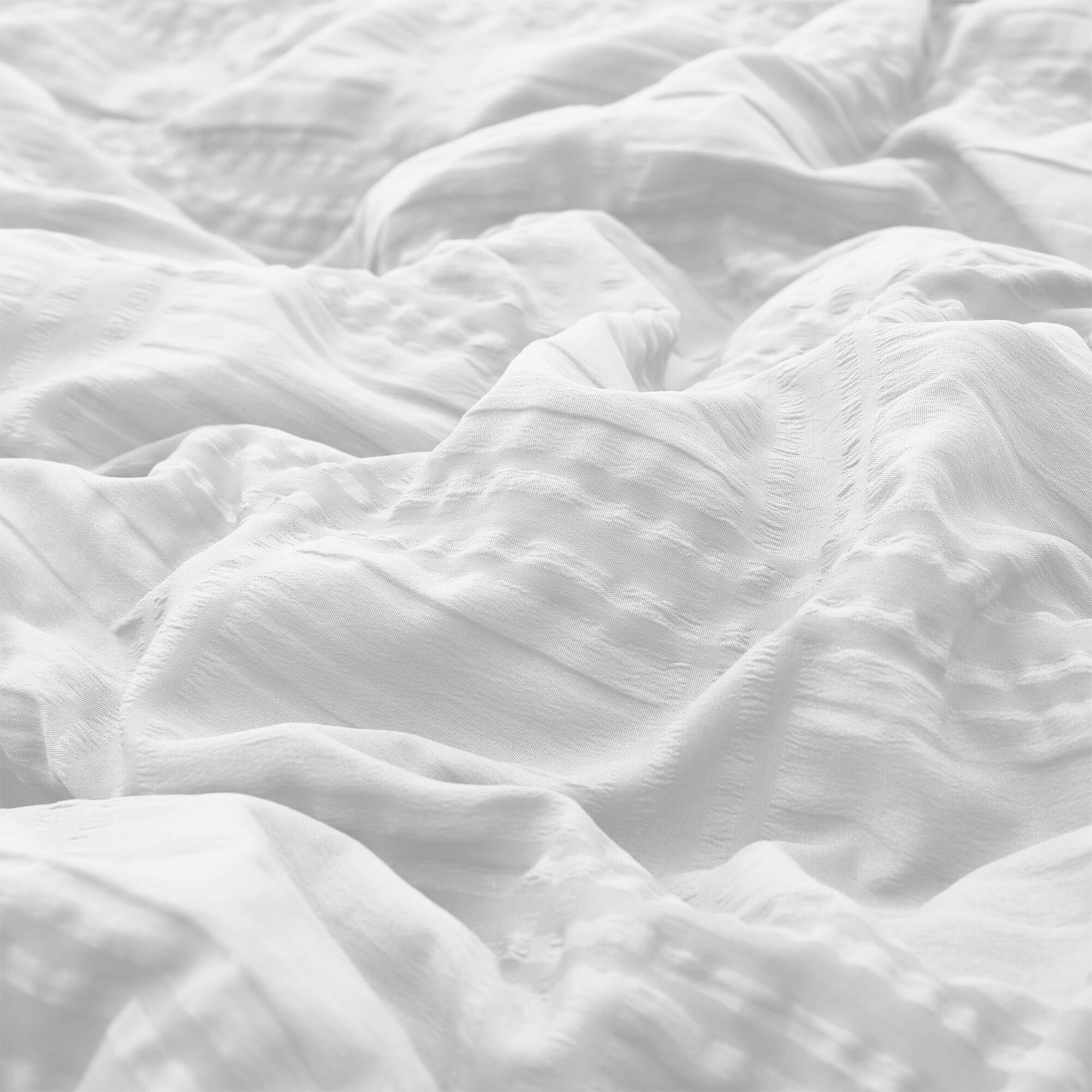 Angle. Peace Nest - Peace Nest 3 Piece Seersucker Bubble Ruffled Chic Comforter Set - White.