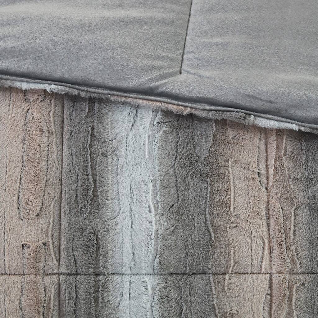 Alt View 5. Gracie Mills - Gracie Mills Shawn 4-Peice Soft Faux Fur to Mink Comforter Set - Blush/Grey.