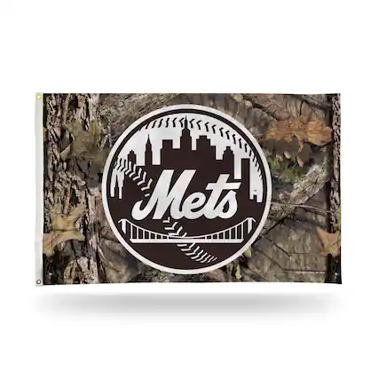 Front. Rico Industries - New York Mets Bold Mossy Oak Camo Design 3x5 Indoor/Outdoor Banner Flag - Multi.