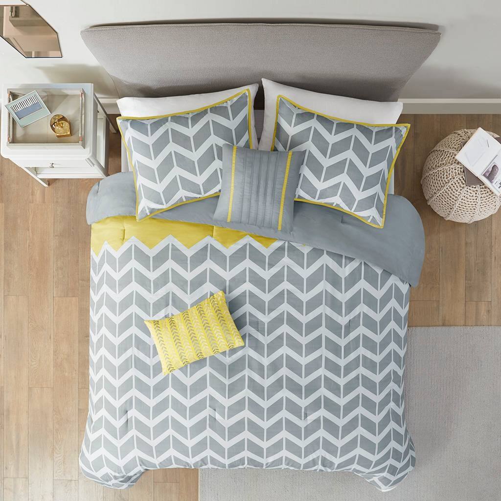 Back. Hivvago - Twin / Twin XL Reversible Comforter Set in Grey White Yellow Chevron Stripe - Grey ,White ,Yellow.