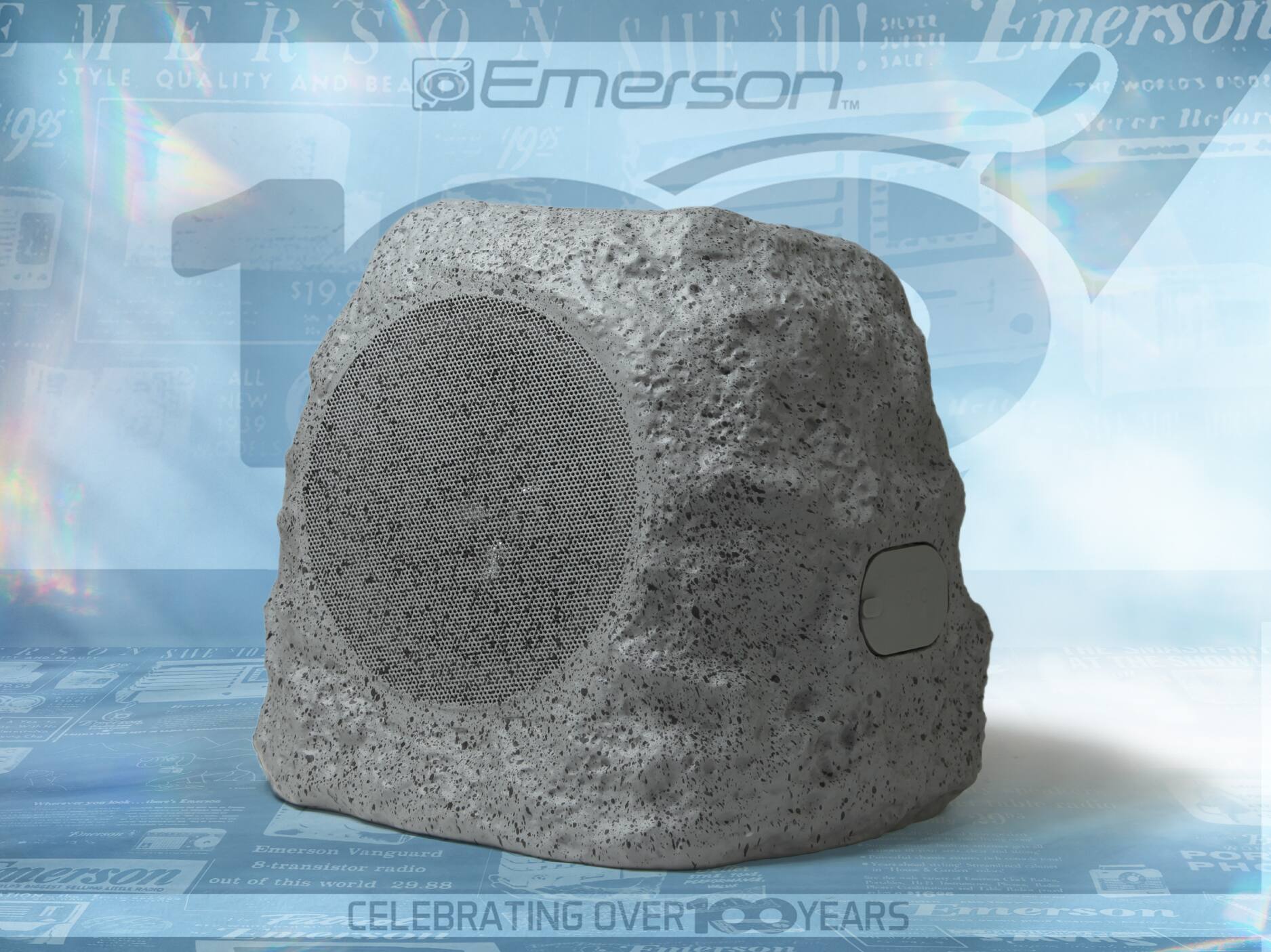 A S SILVER GMERSON K R S  CUT 10! JUALLE SALE. Emerson STYLE QUALITY AND BEA Emerson WORLDS BO THE TM Verer Helor 925 192 $19 ALL NEW 1939 10   D  SHOW UT  - es - edote Paes 201 n T Emerson Vanguard POR - R-transistor sta radio - - aaan PH erson . TELAIM OUr of tN world 28.88 a - ...... -  - OA  CELEBRATING OVER YEARS Emerson  Tiogarin