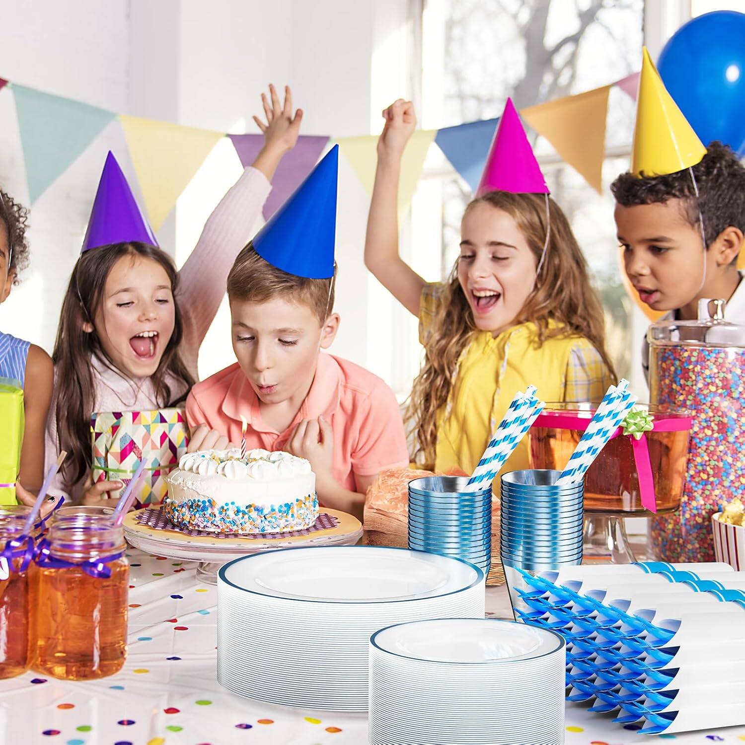 Alt View 4. Winado - 400 Piece Disposable Dinnerware Set with Plates, Cups, Napkins & Cutlery for 50 Guests, Clear Plastic Plates for Party - Blue.