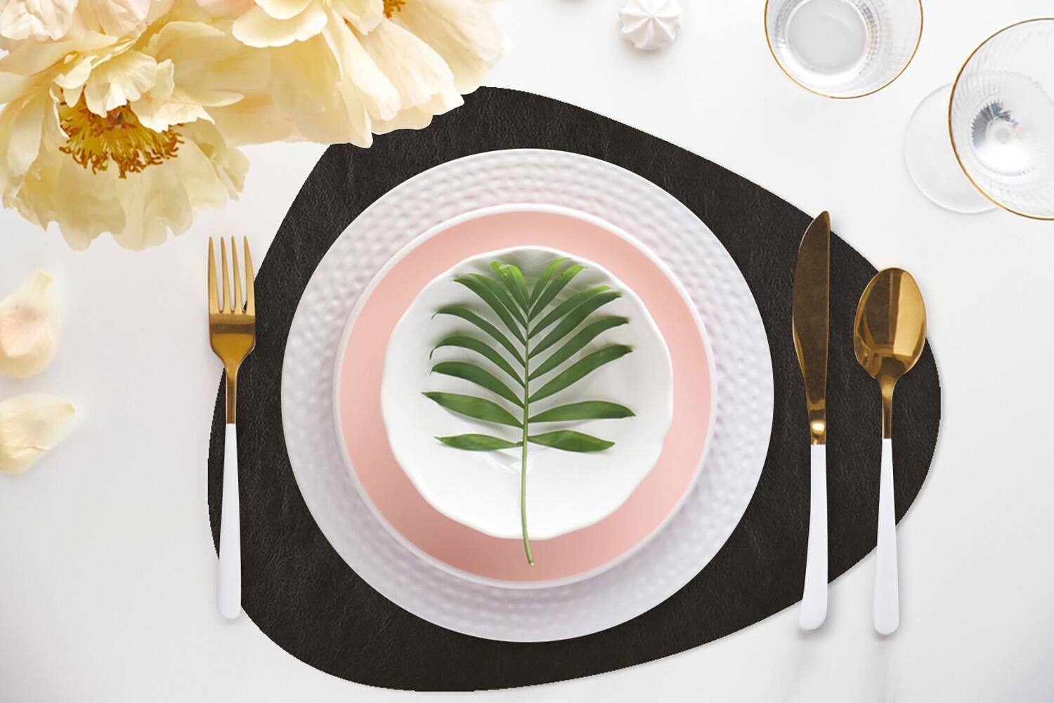 Alt View 1. Frieling - Davanti by  Mattola Placemats, Set of 6, Stone Black - Black.