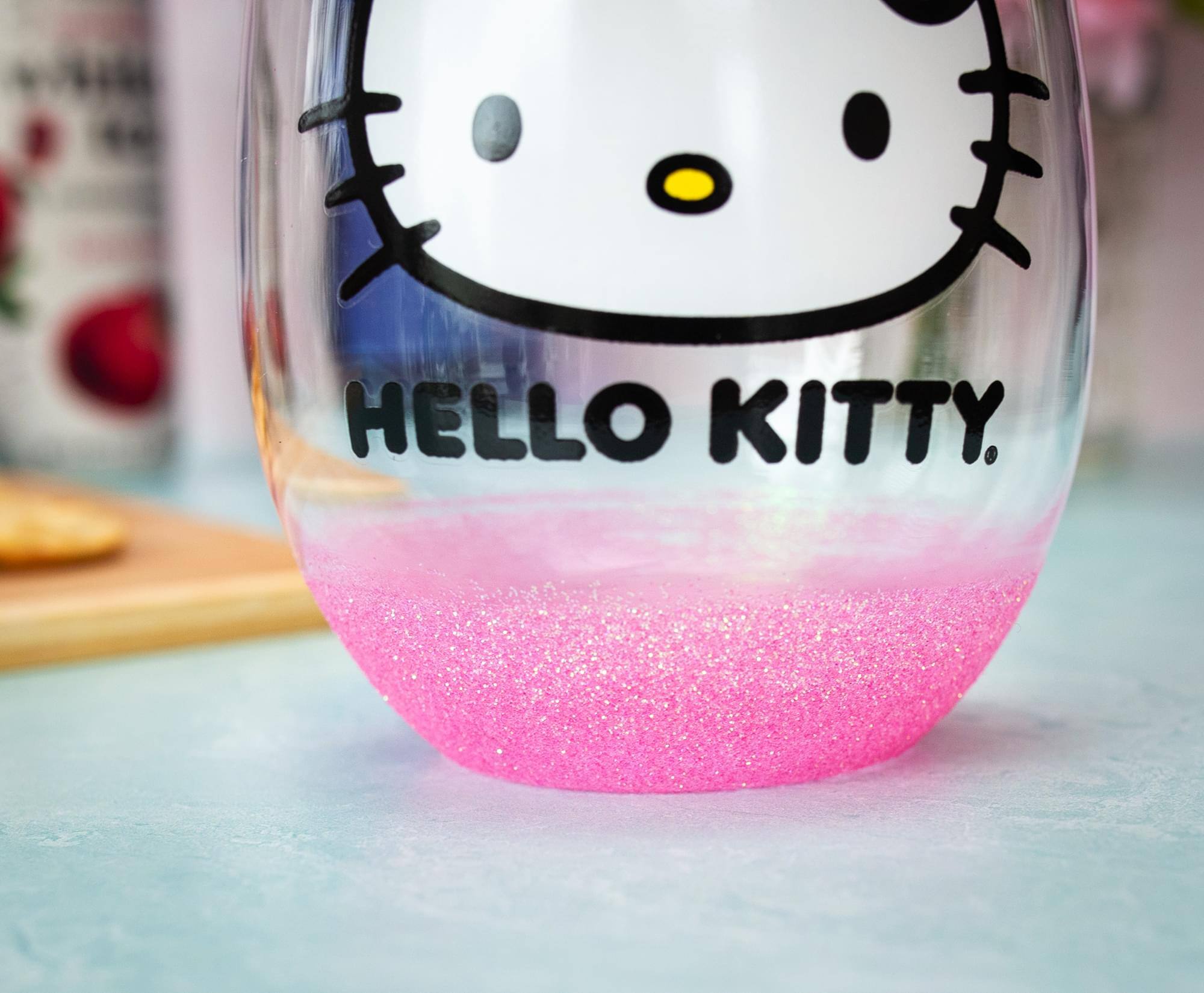 HELLO KITTY.