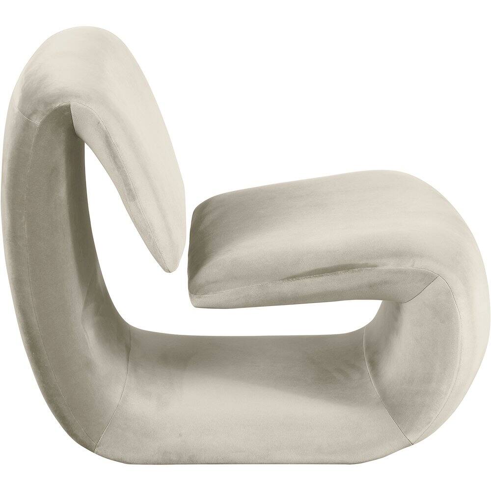 Alt View 3. Meridian Furniture - Nouveau Cream Velvet Accent Chair - Beige.