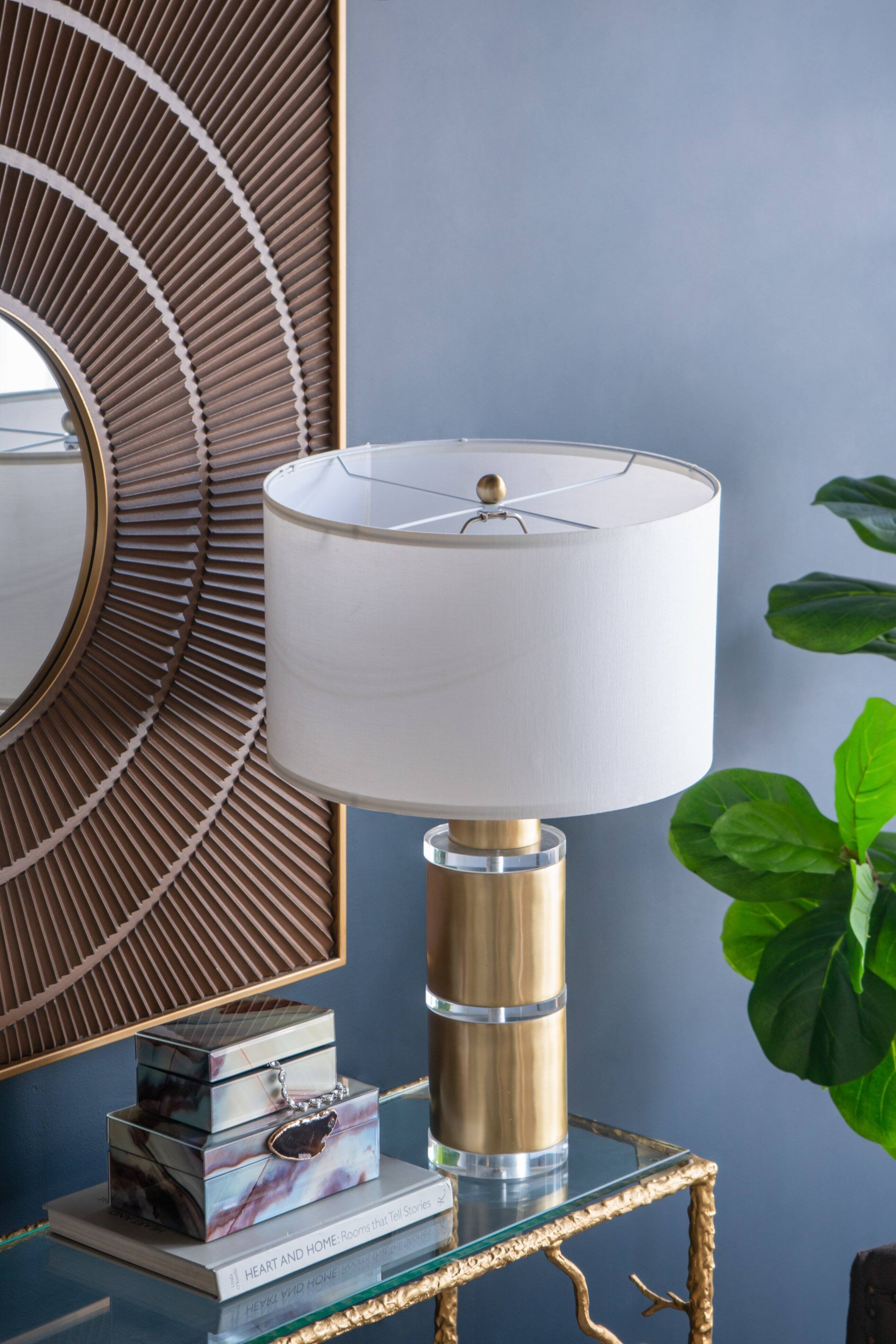 Tell Stories that Rooms don HOME: 2 AND SO l HEART HONE OHA TRABH

HEART AND HOME: Rooms that Tell Stories