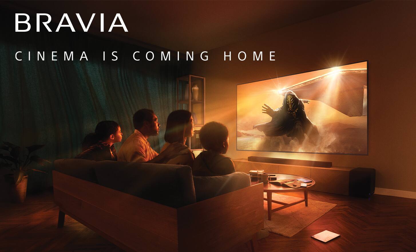 BRAVIA  
CINEMA IS COMING HOME