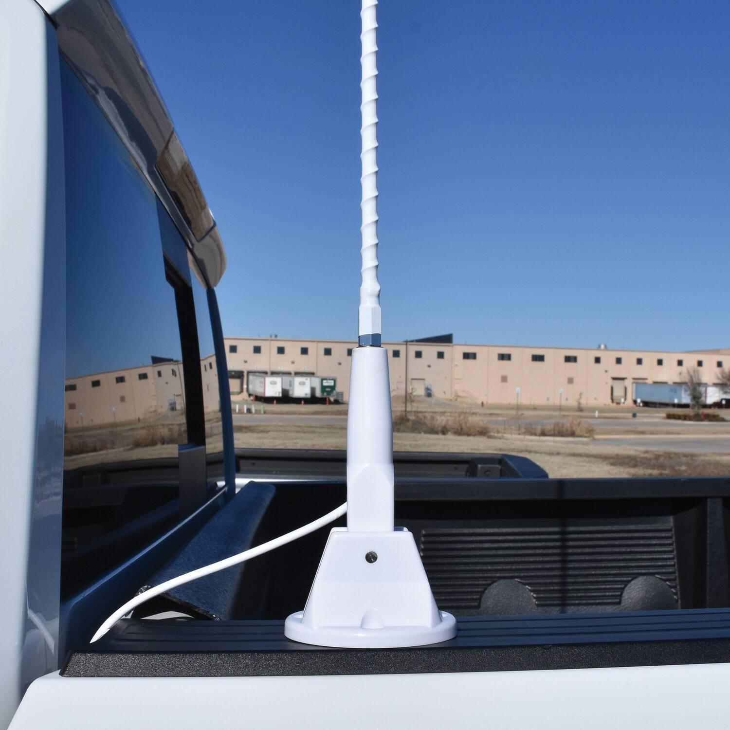 Angle. Tram - Tram 1650-hc Marine Cb 3-foot Fiberglass Antenna With Rg58 Cable And Pl-259 Connector - White.