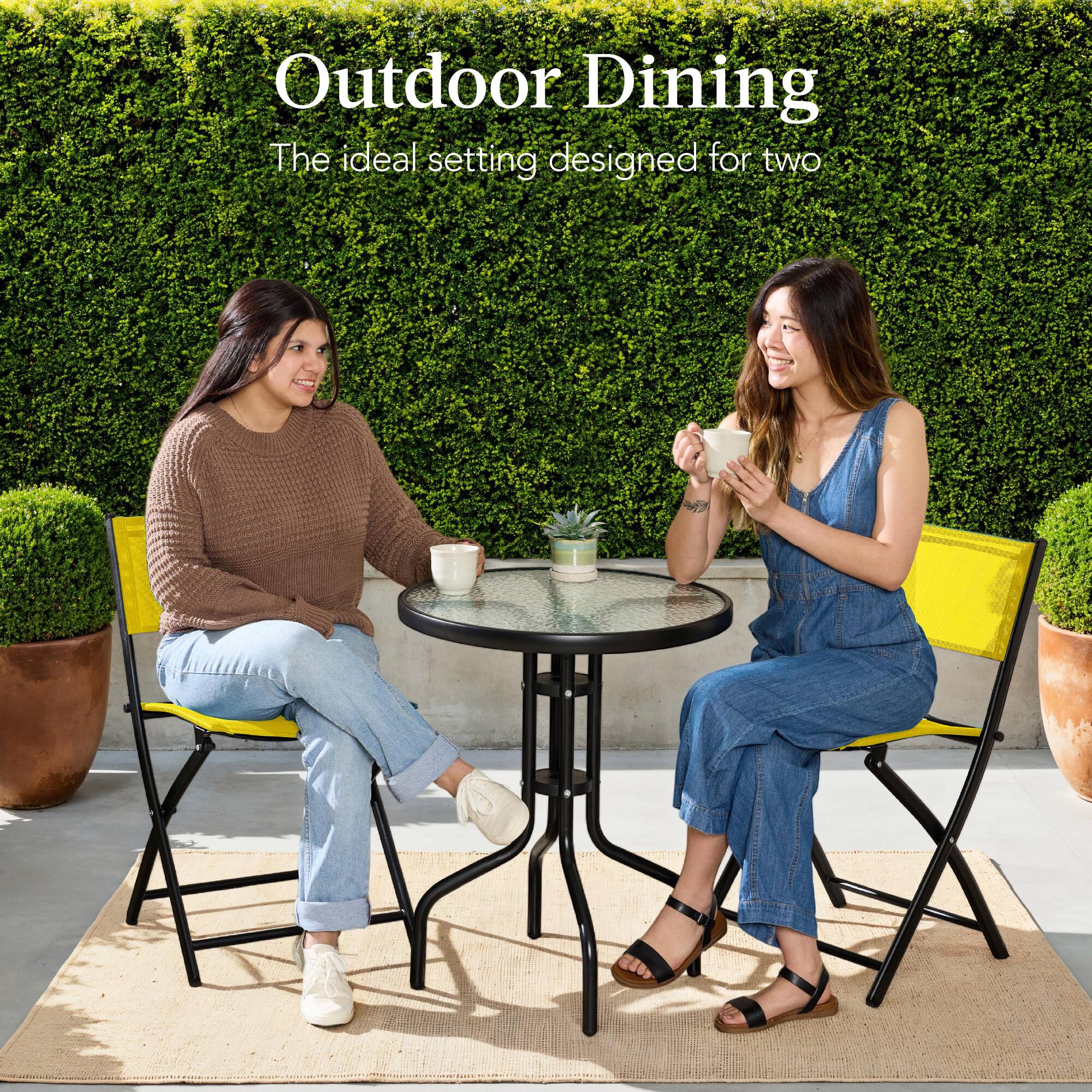 Outdoor Dining  
The ideal setting designed for two