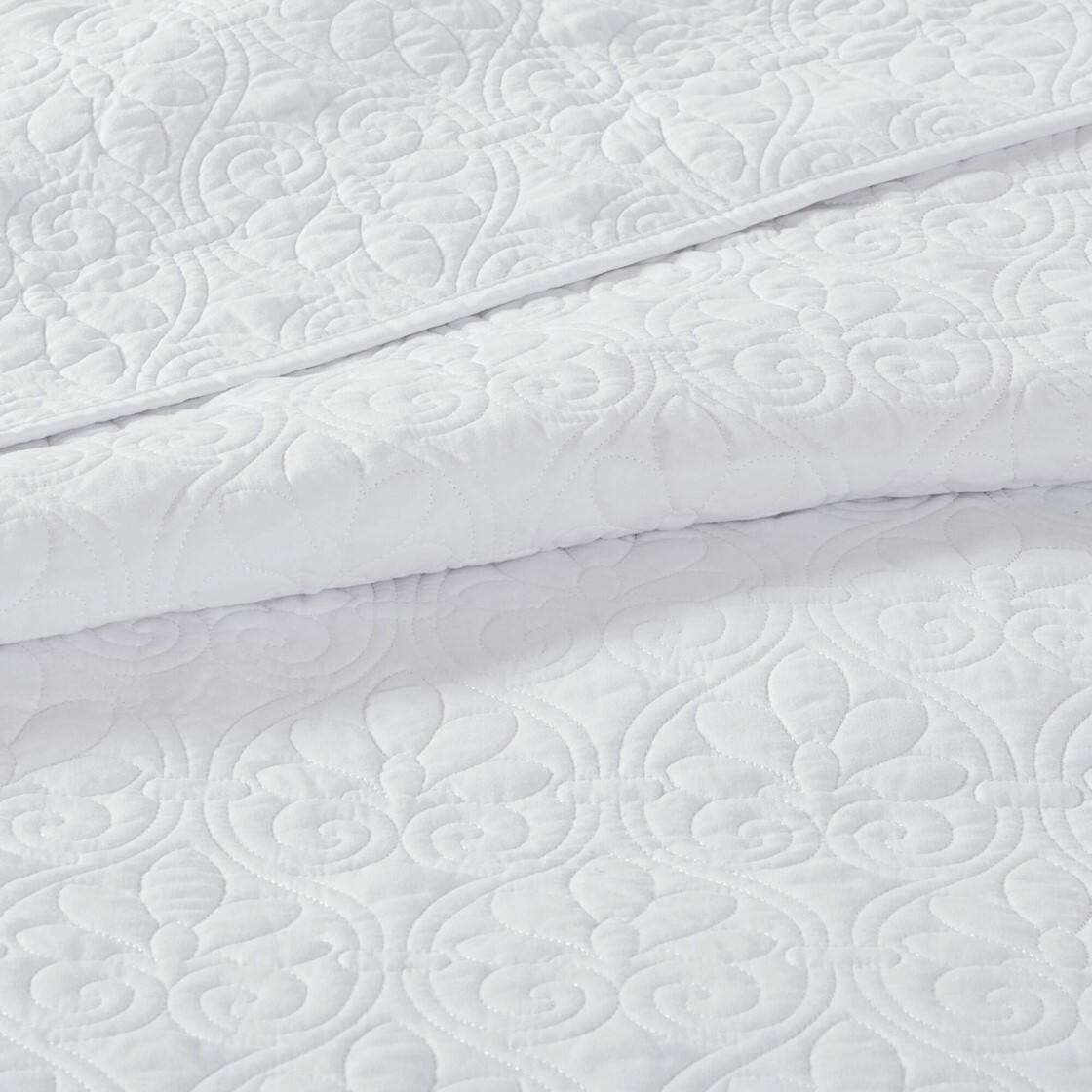 Alt View 5. Gracie Mills - Gracie Mills Sandy Reversible Bedspread Set with Classic Stitch Pattern - White.