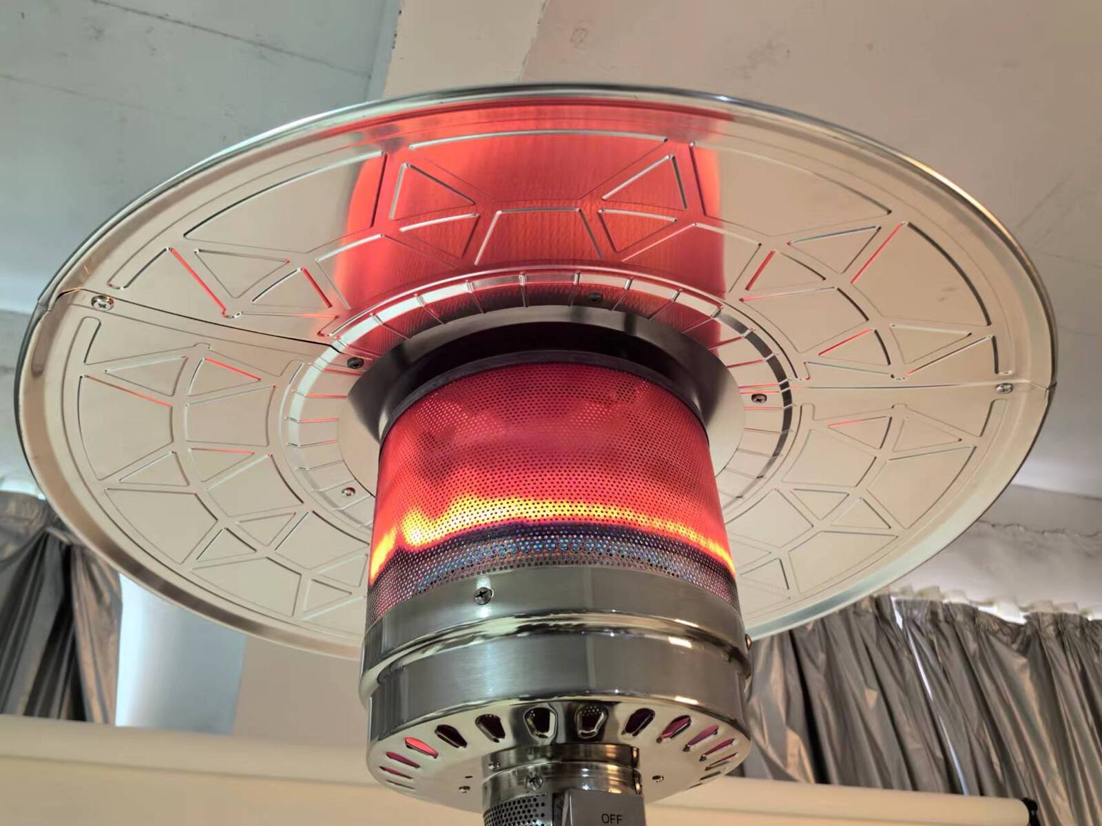 Alt View 4. Giantpower - Patio Heater 48000 BTU Outdoor Heaters for Patio Propane with Detachable Wheels, Protective Cover, Outdoor Terrace Gard.