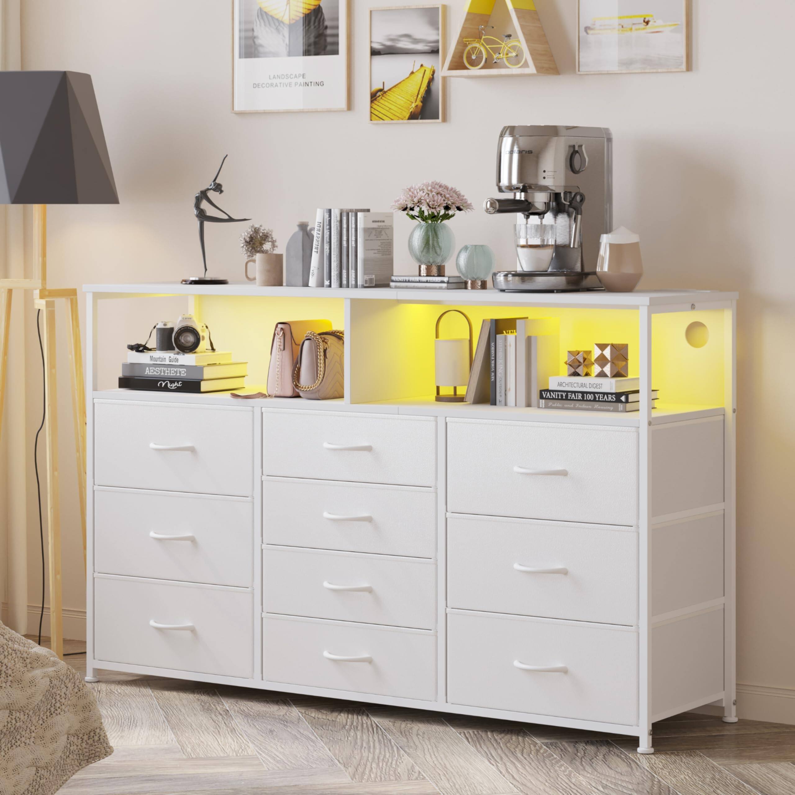 LANDSCAPE DECORATIVE PAINTING  
AESTHETE  
VANITY FAIR 100 YEARS