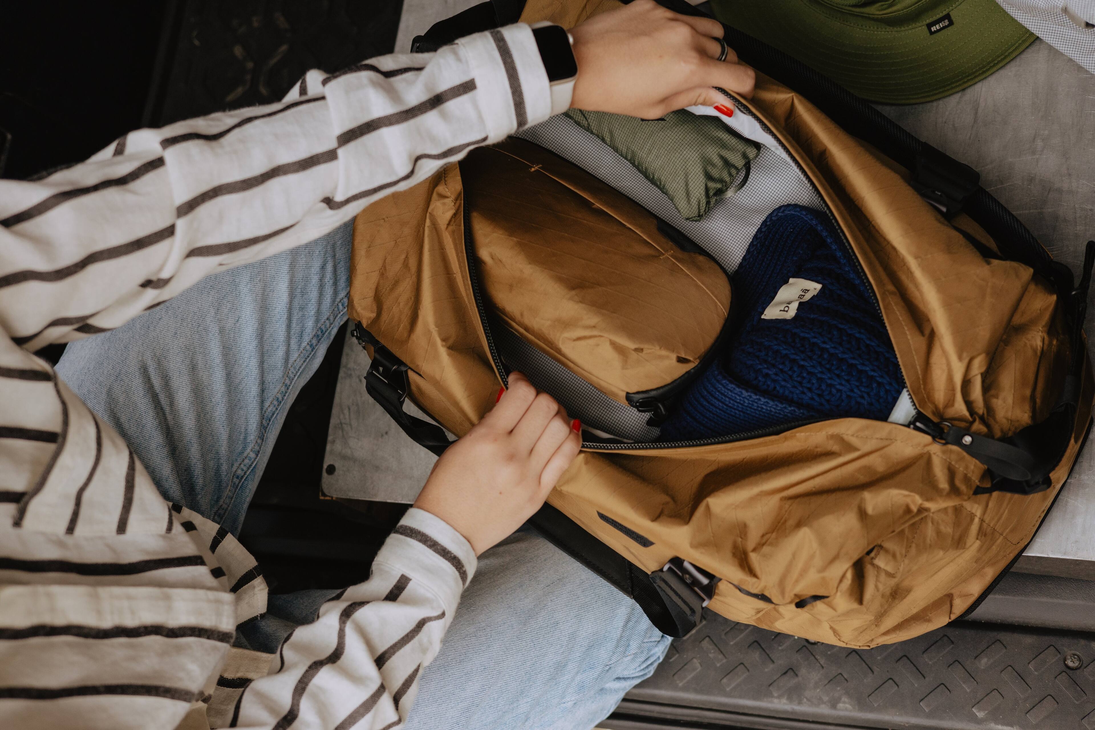 Alt View 22. Peak Design - Travel Duffel 35L - Coyote.