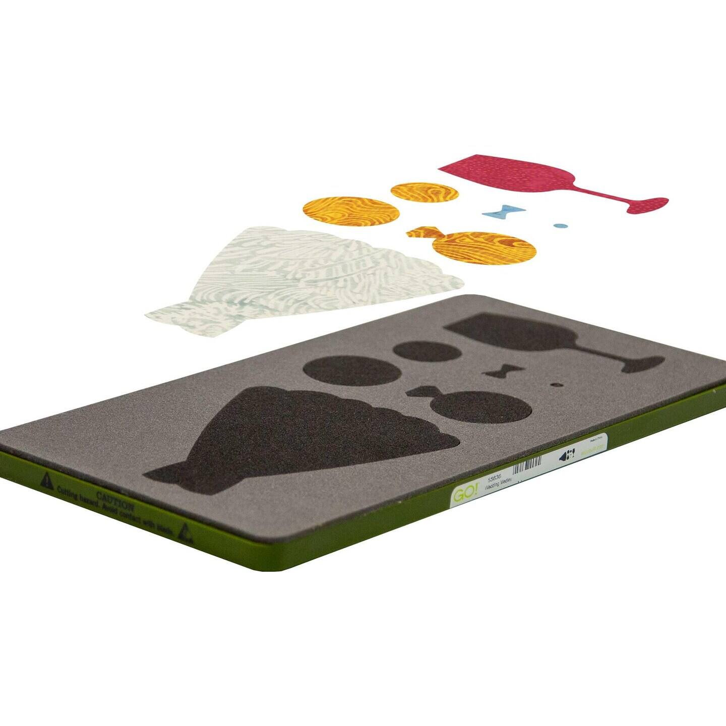 Cating hezard. CAUTION Aet  SR -  GO!