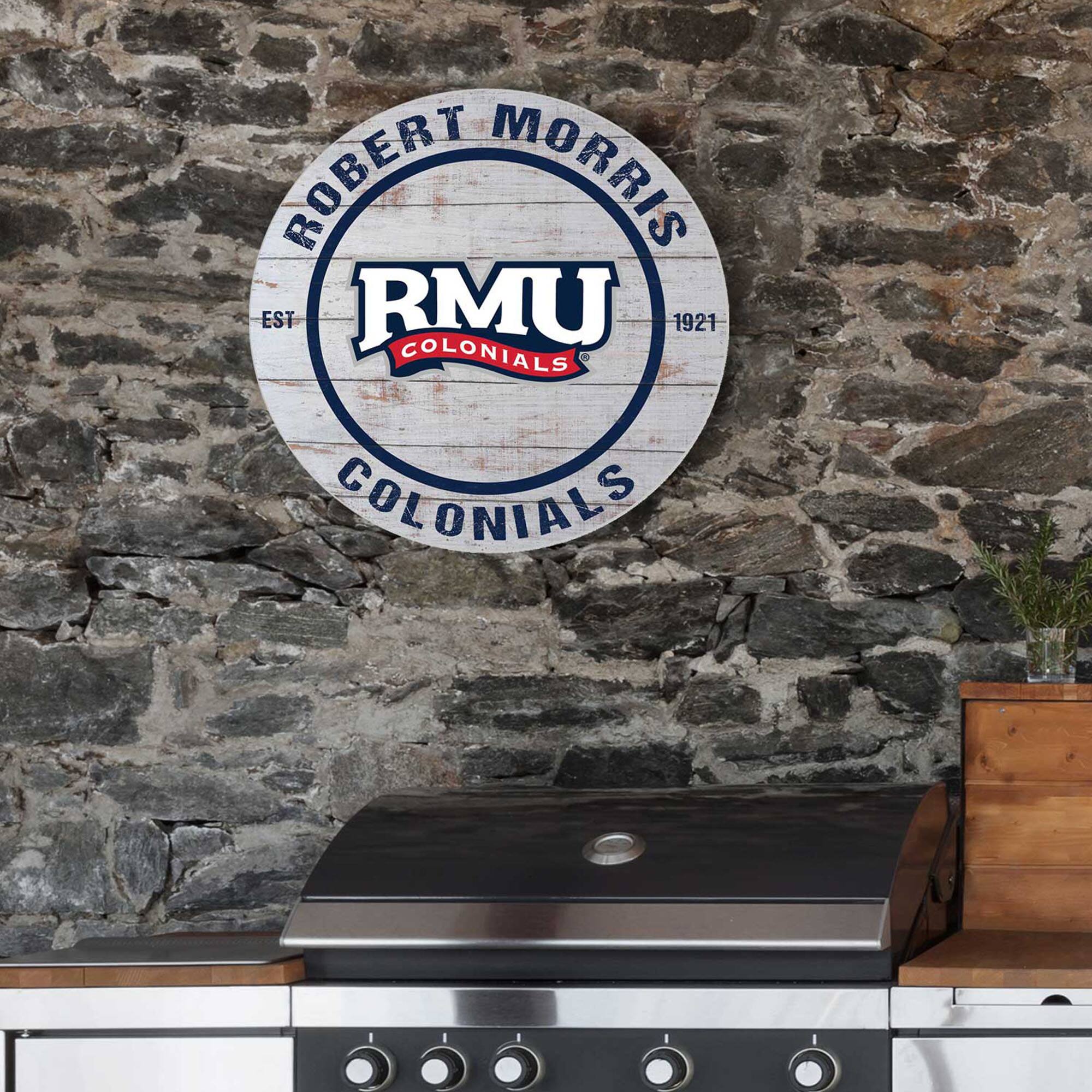 ROBERT MORRIS  
EST 1921  
RMU COLONIALS  
COLONIALS