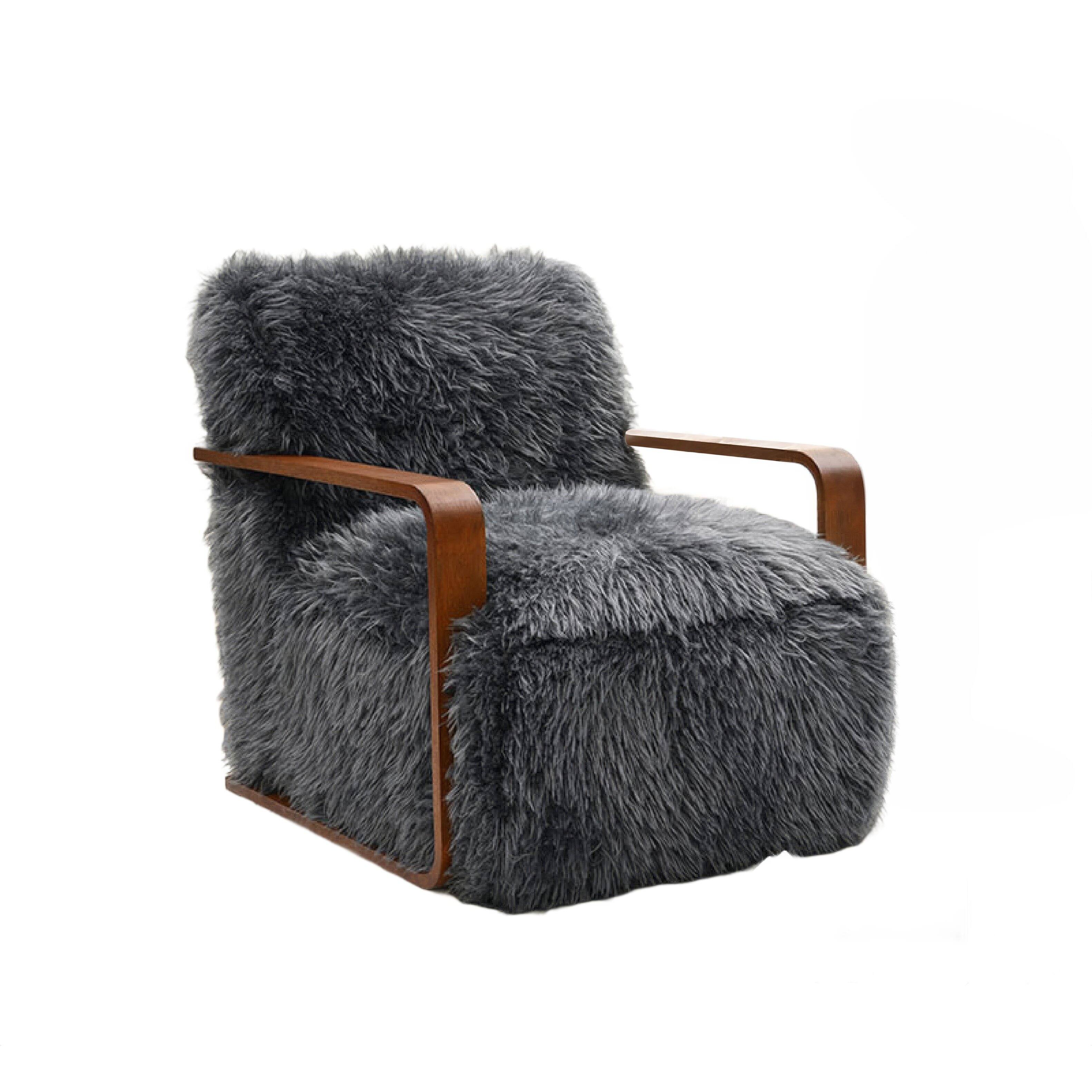 Angle. Manhattan Lane - Lama Accent Chair with Wooden Arms, Retro Design, Charcoal Faux-Fur - Charcoal Gray, Walnut Brown.