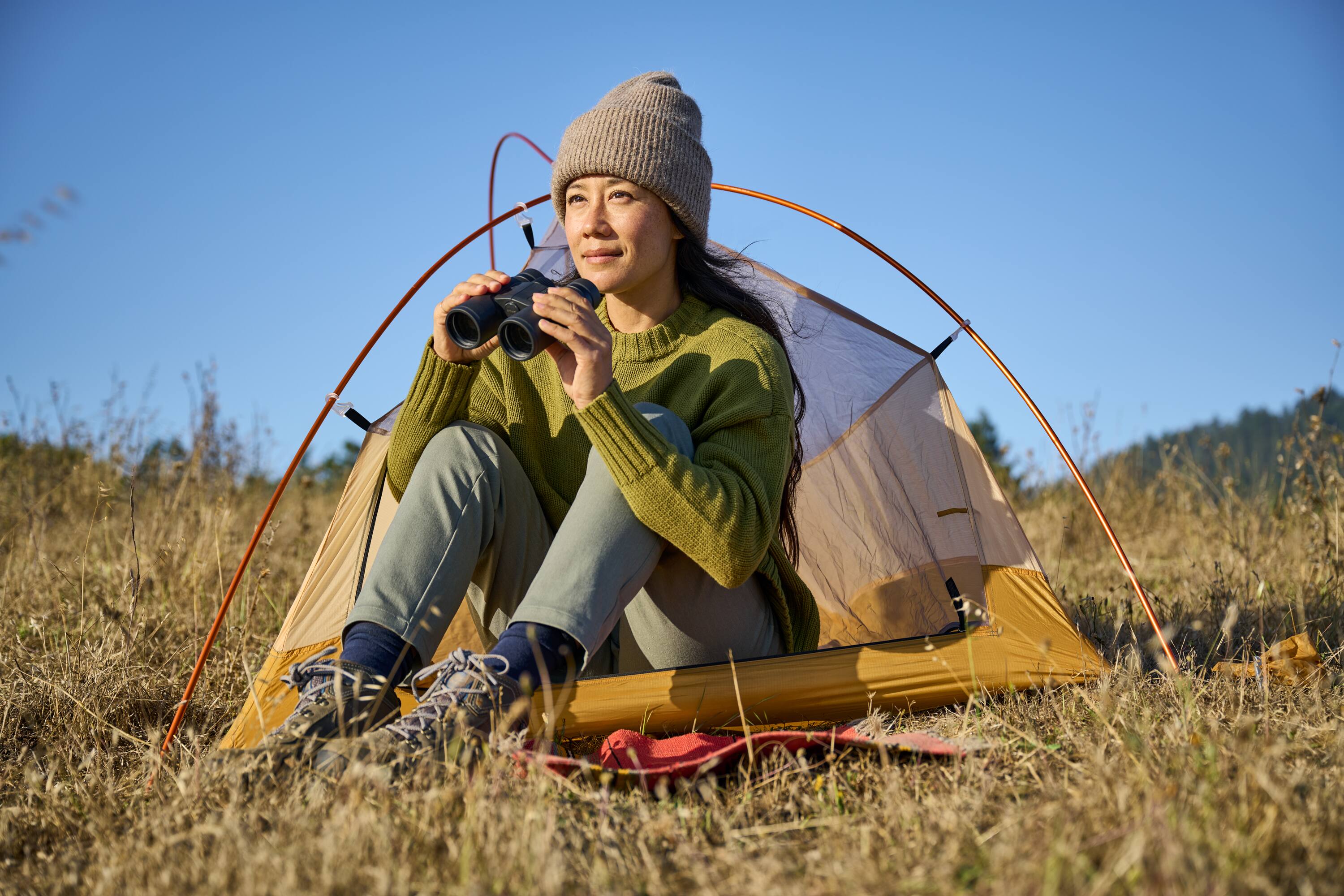 Alt View 5. Nikon - Monarch M5 8X42 Binocular - Black.