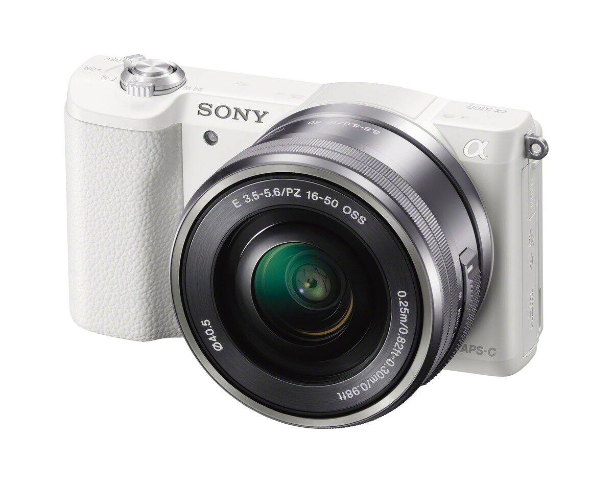 OFF NO 3 M SONY 0/09-90 E 3.5-5.6/PZ 16-50 OSS 0.25m/0.40.5 020E0-22/20 82ft-0.98ft .30m/0 00ISD O D ORVA 26 W HOC APS-C