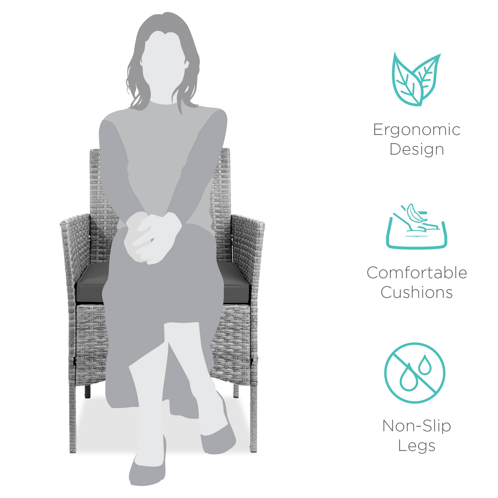 Ergonomic Design  
Comfortable Cushions  
Non-Slip Legs