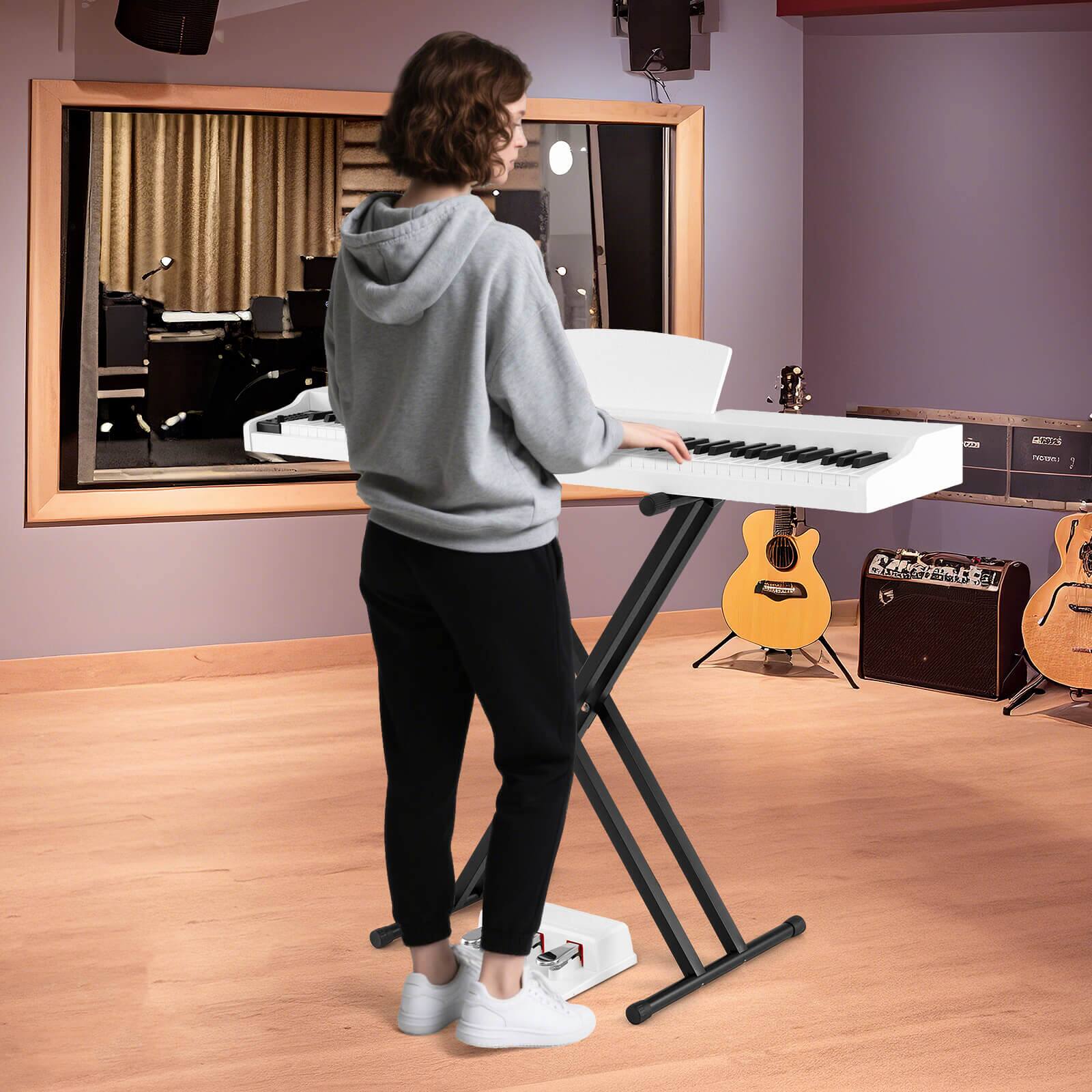 The text on the image appears to be:

"O 2S Fusn 7 cananatcor Cal"