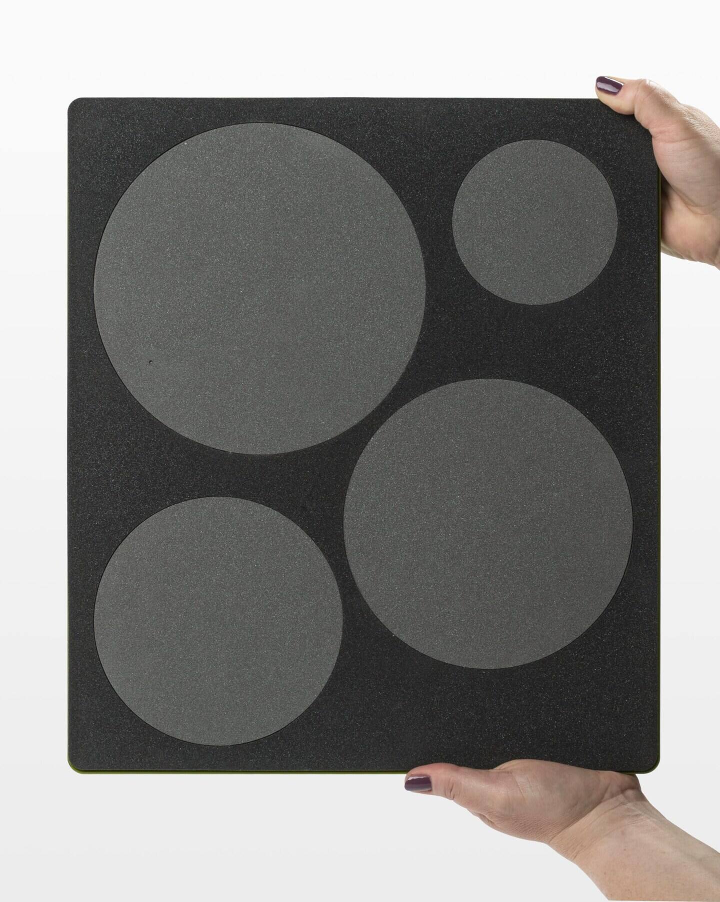 Alt View 1. AccuQuilt - GO! Big Circle-4, 6", 7", 8" Die - Multicolor.