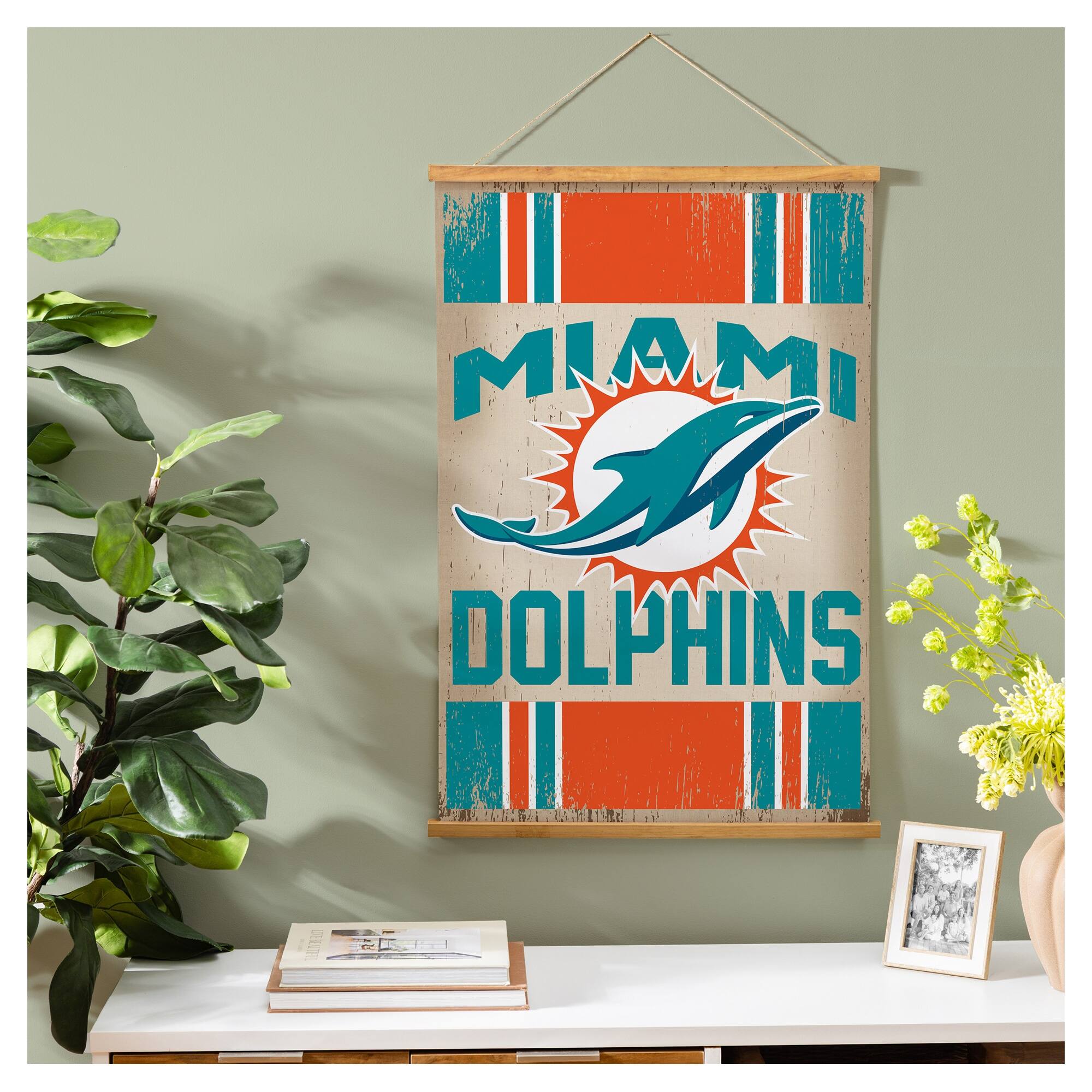MIAMI  
DOLPHINS