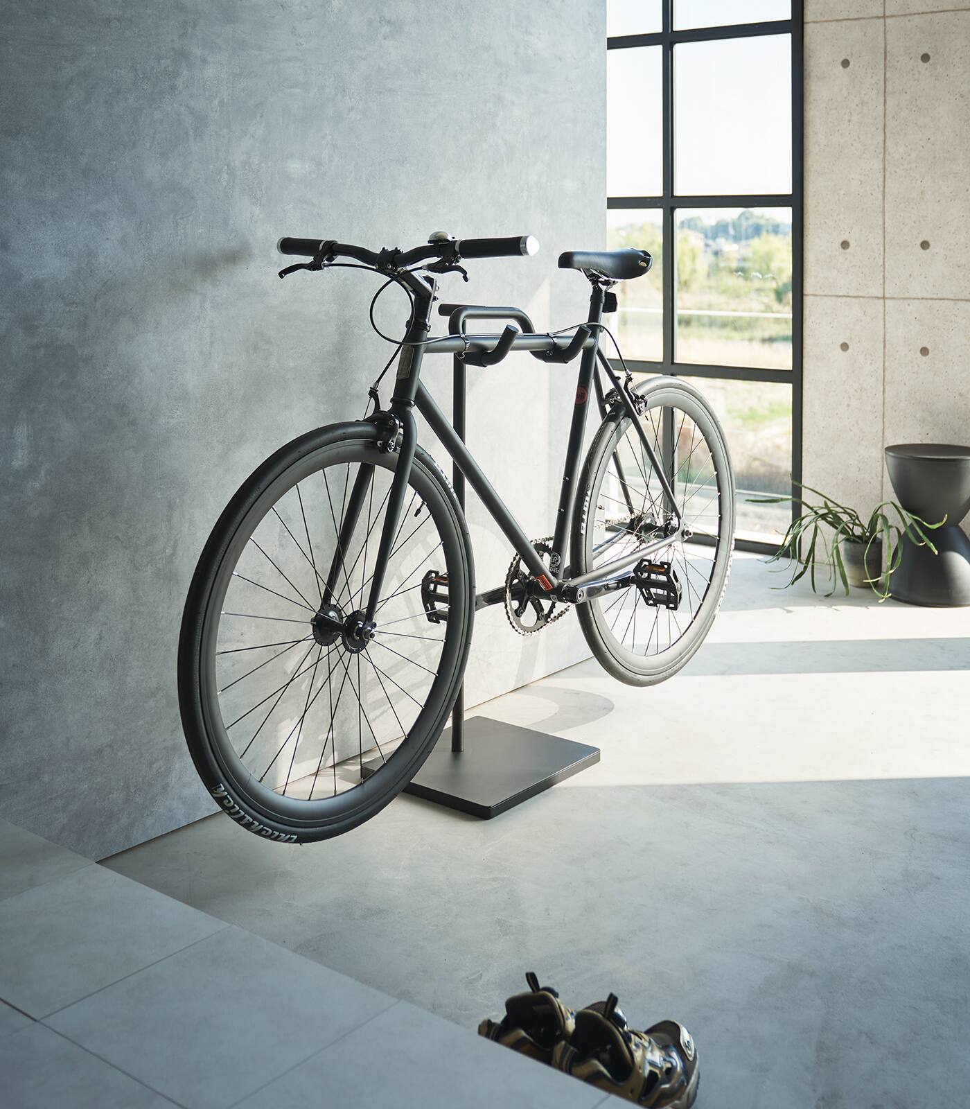 Angle. Yamazaki Home - Bicycle Stand - Black.