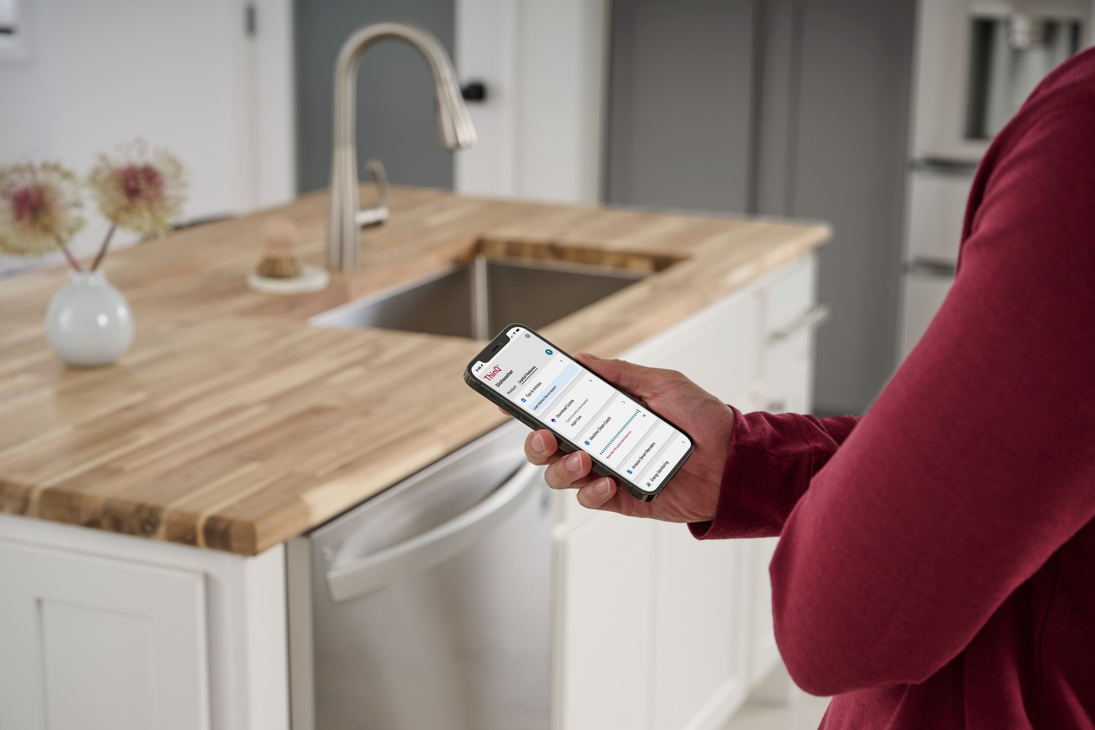 I think Samsung is the best. To - - -e I 1 I I - . - I | 1 friendsmesesmesemseri I I - ntttng I -